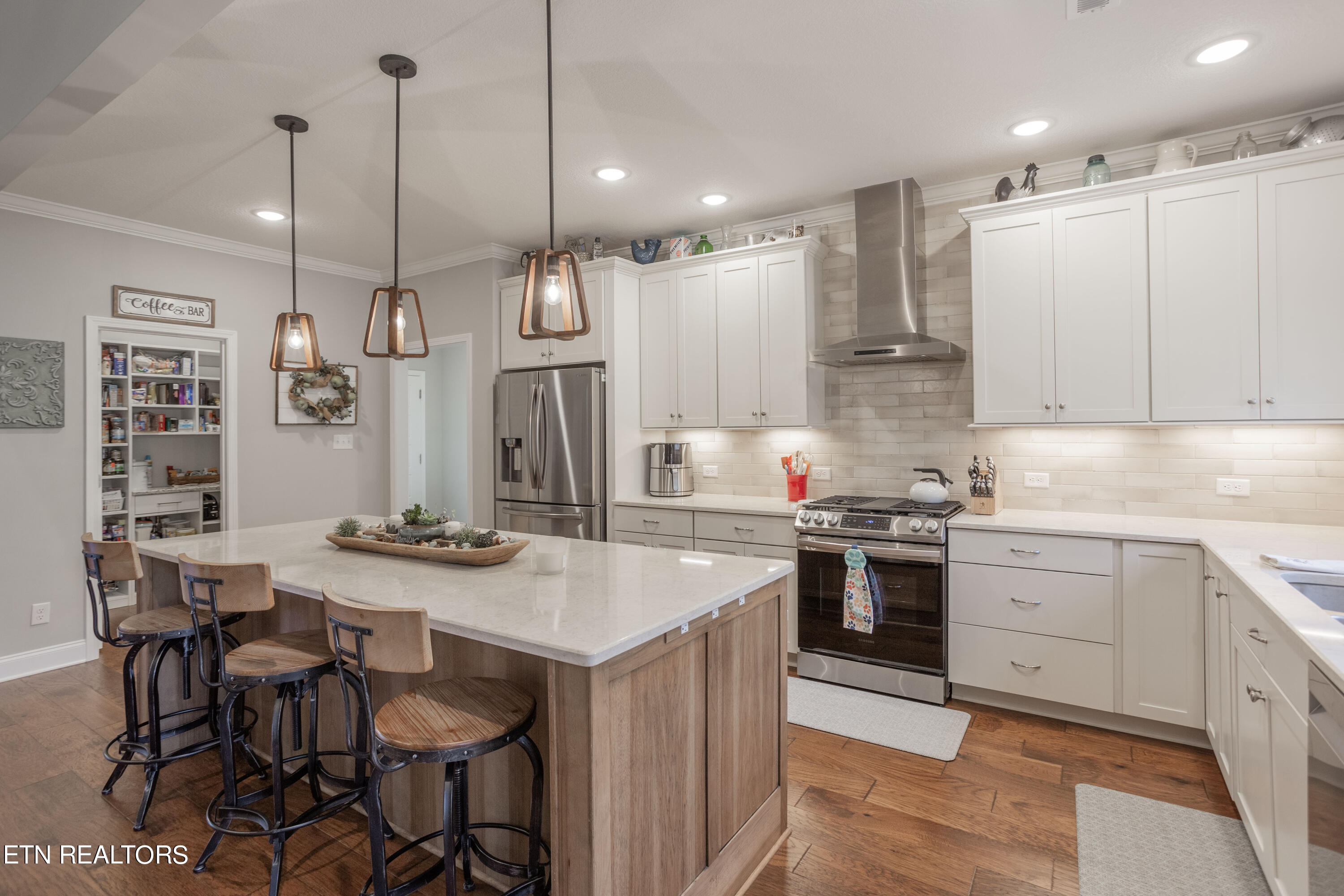 12049 Salt Creek Lane