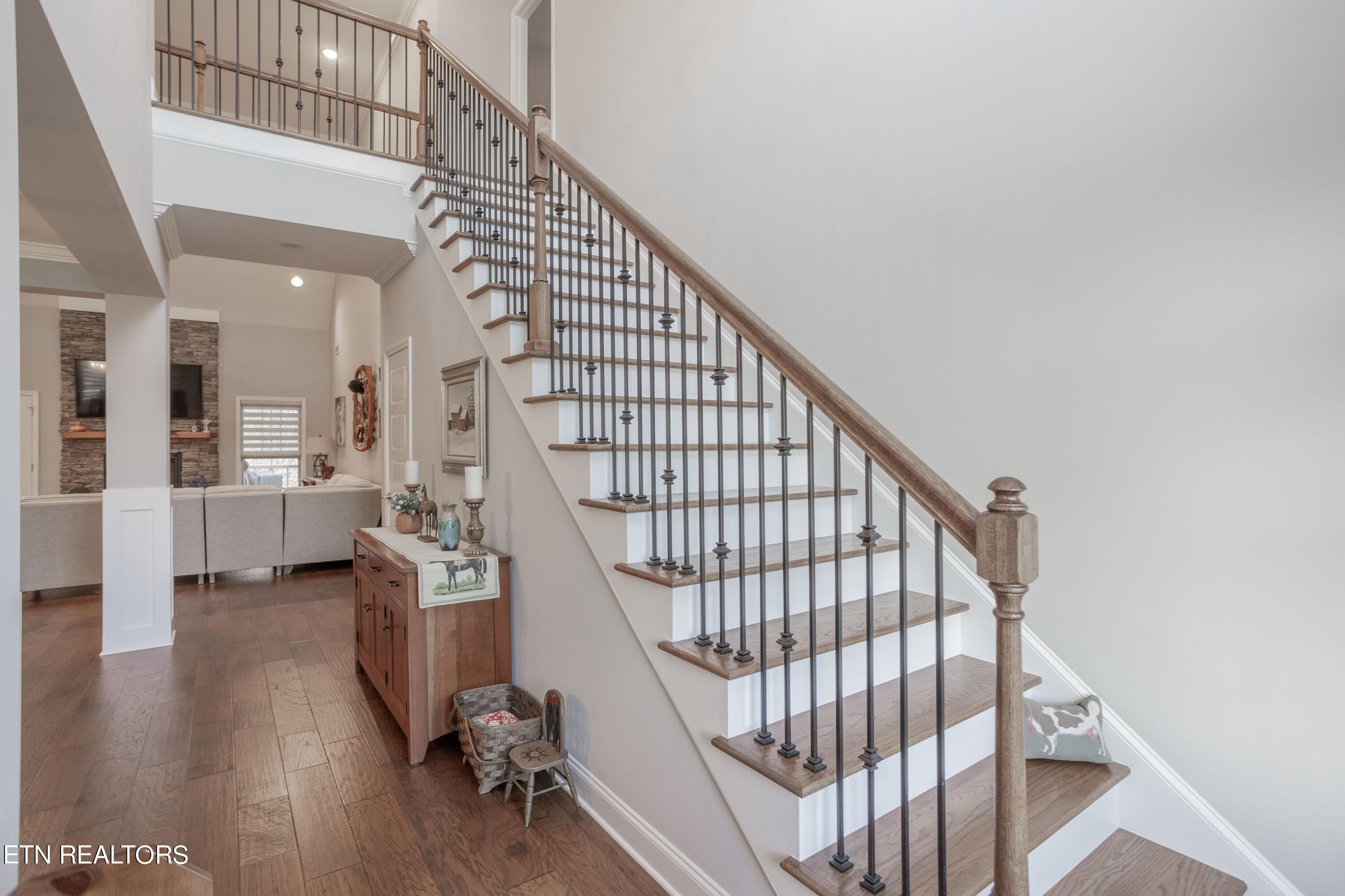 12049 Salt Creek Lane