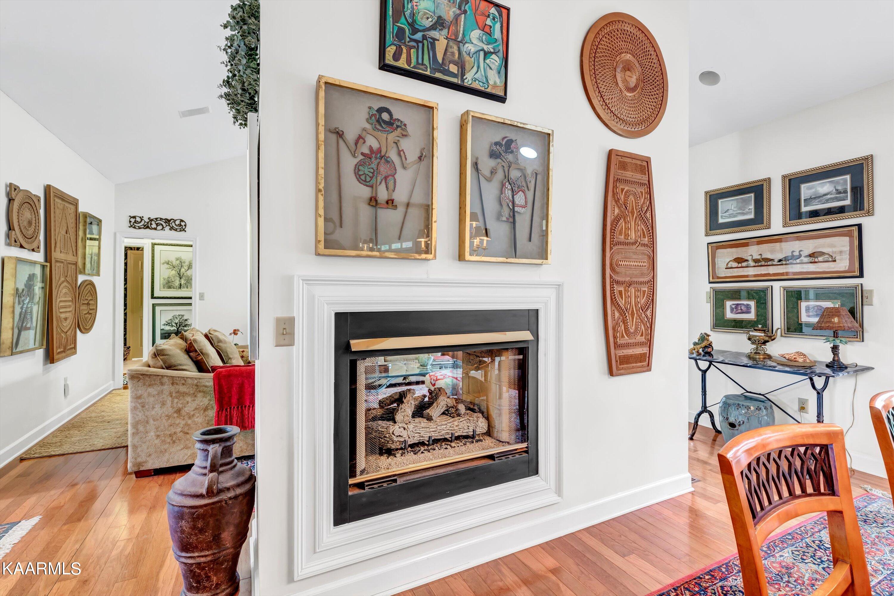 923 Shade Tree Lane