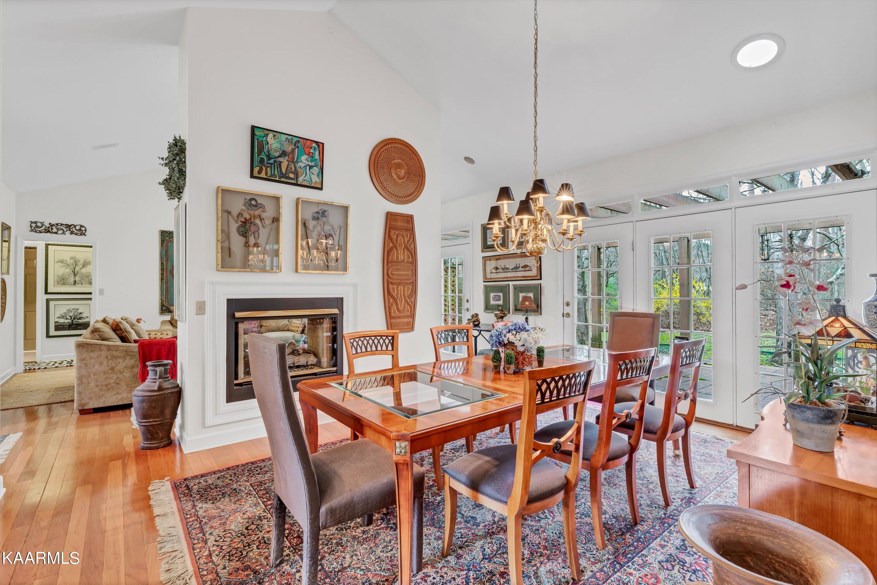 923 Shade Tree Lane