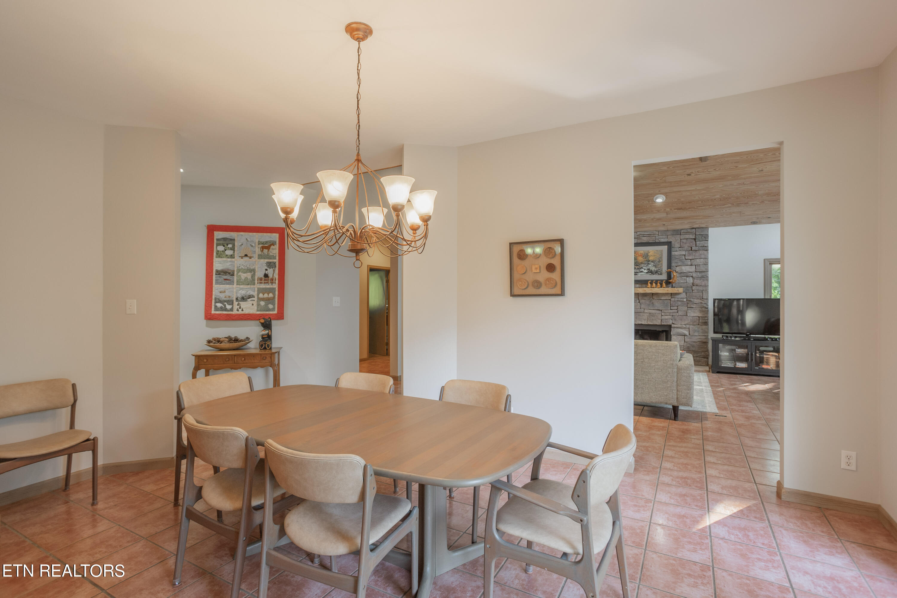 6520 Beaver Ridge Rd