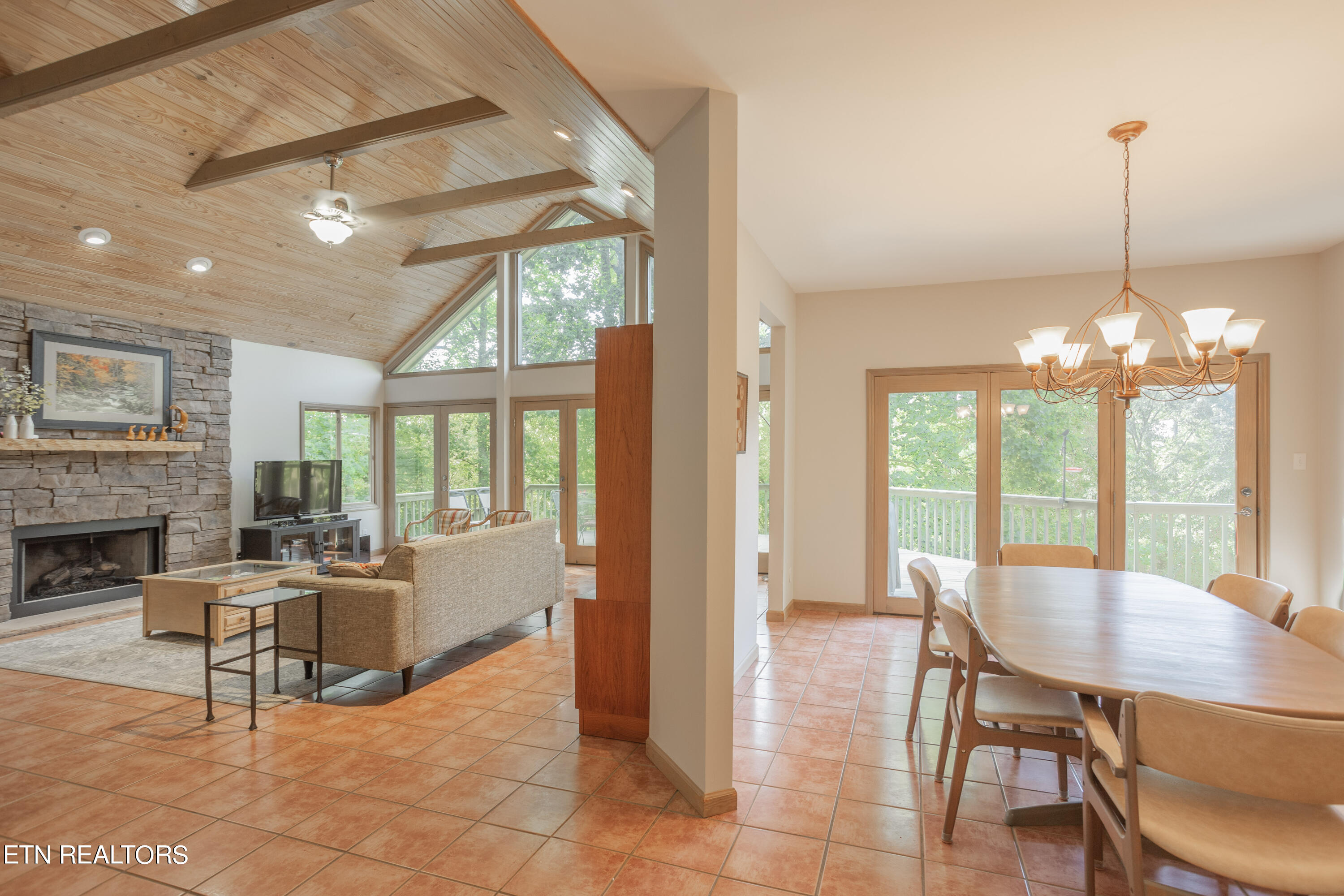 6520 Beaver Ridge Rd