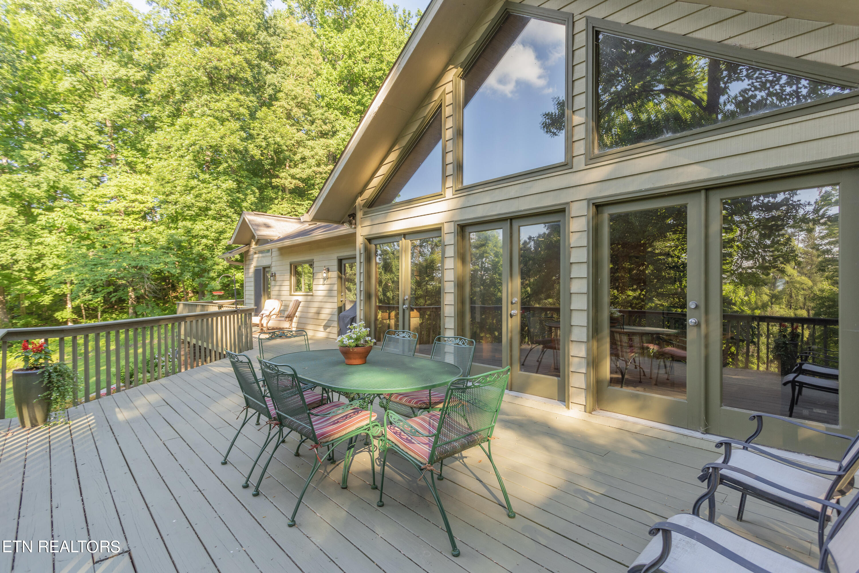 6520 Beaver Ridge Rd