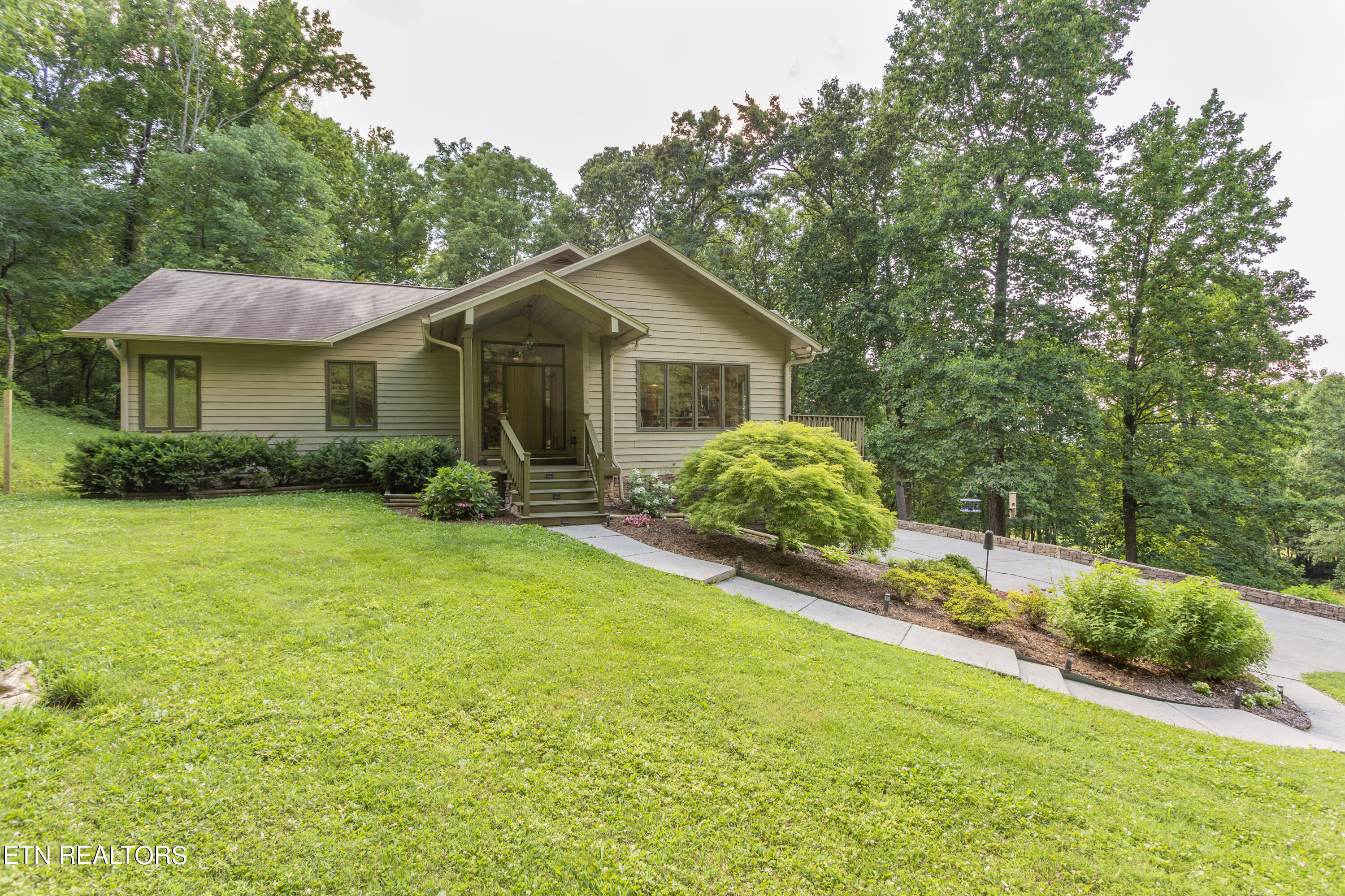 6520 Beaver Ridge Rd