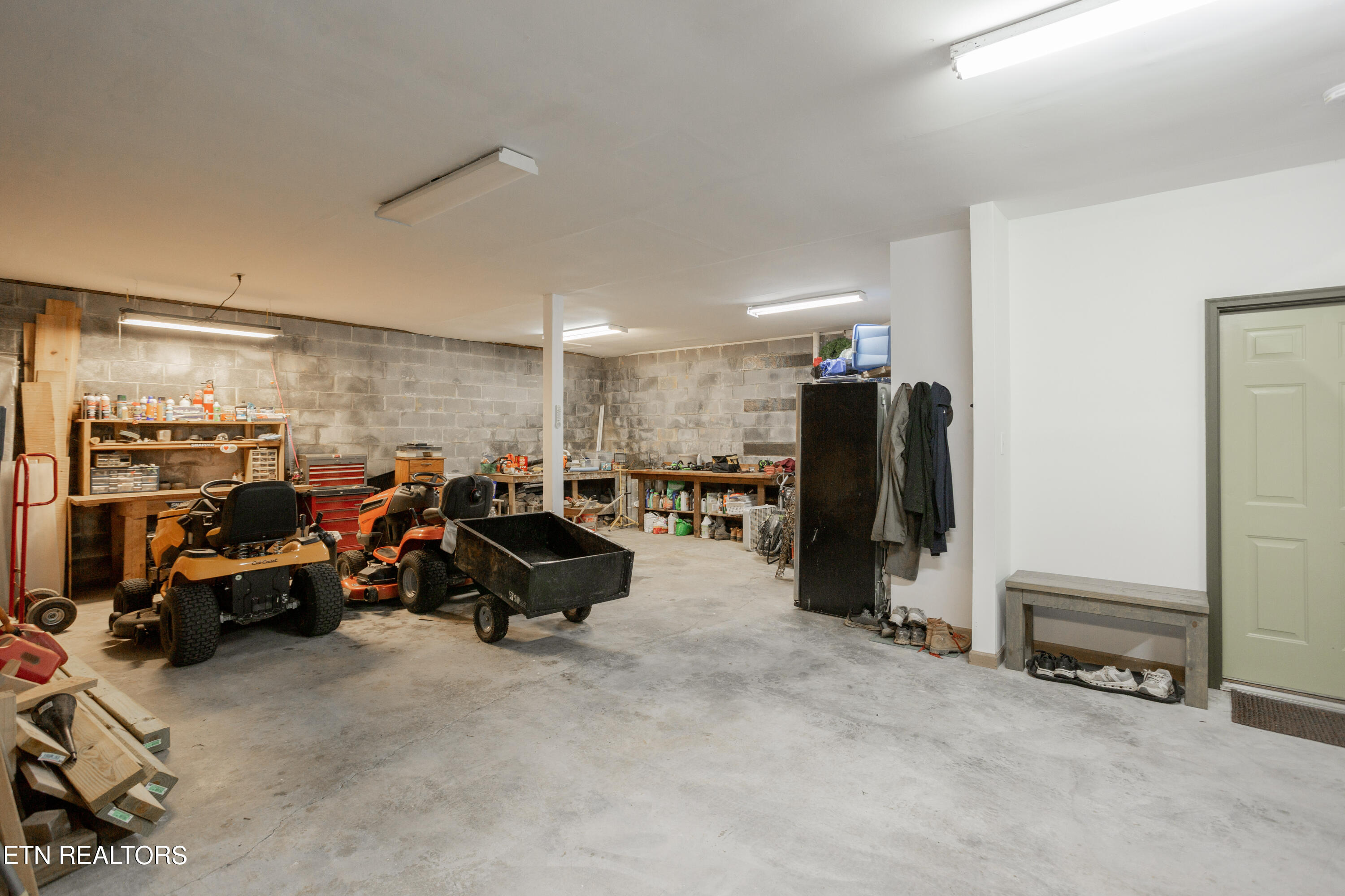 6520 Beaver Ridge Rd