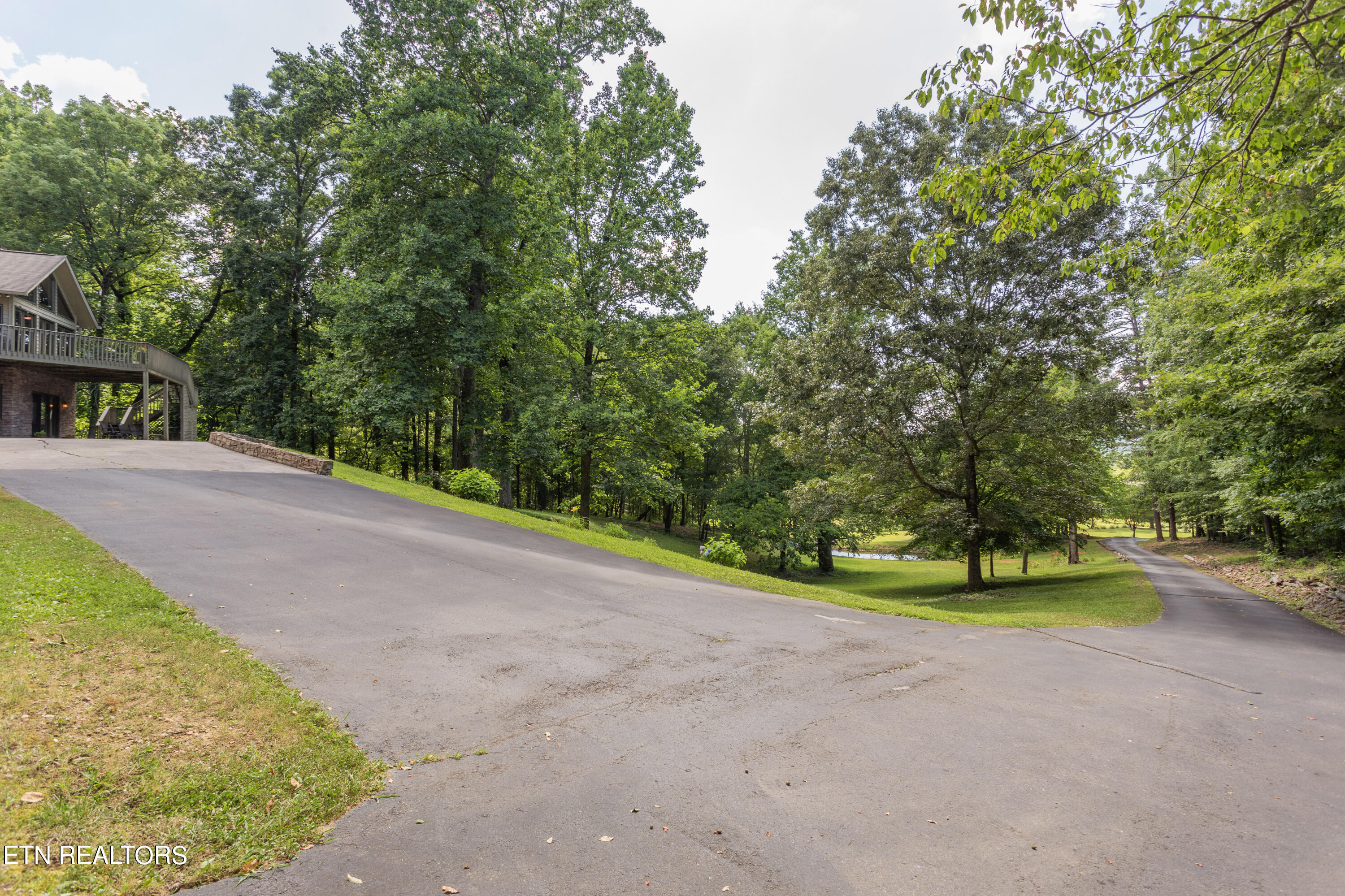 6520 Beaver Ridge Rd