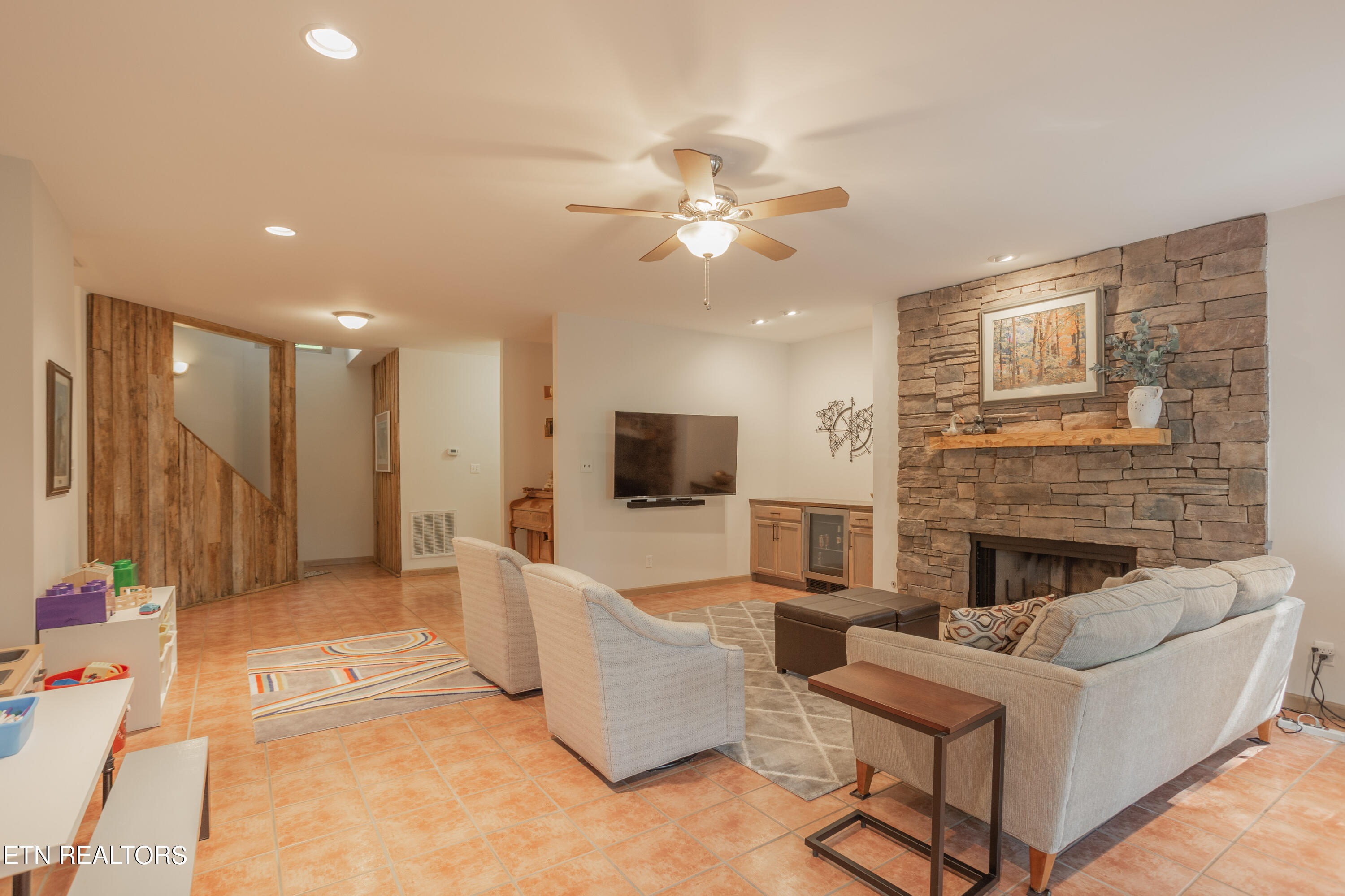 6520 Beaver Ridge Rd