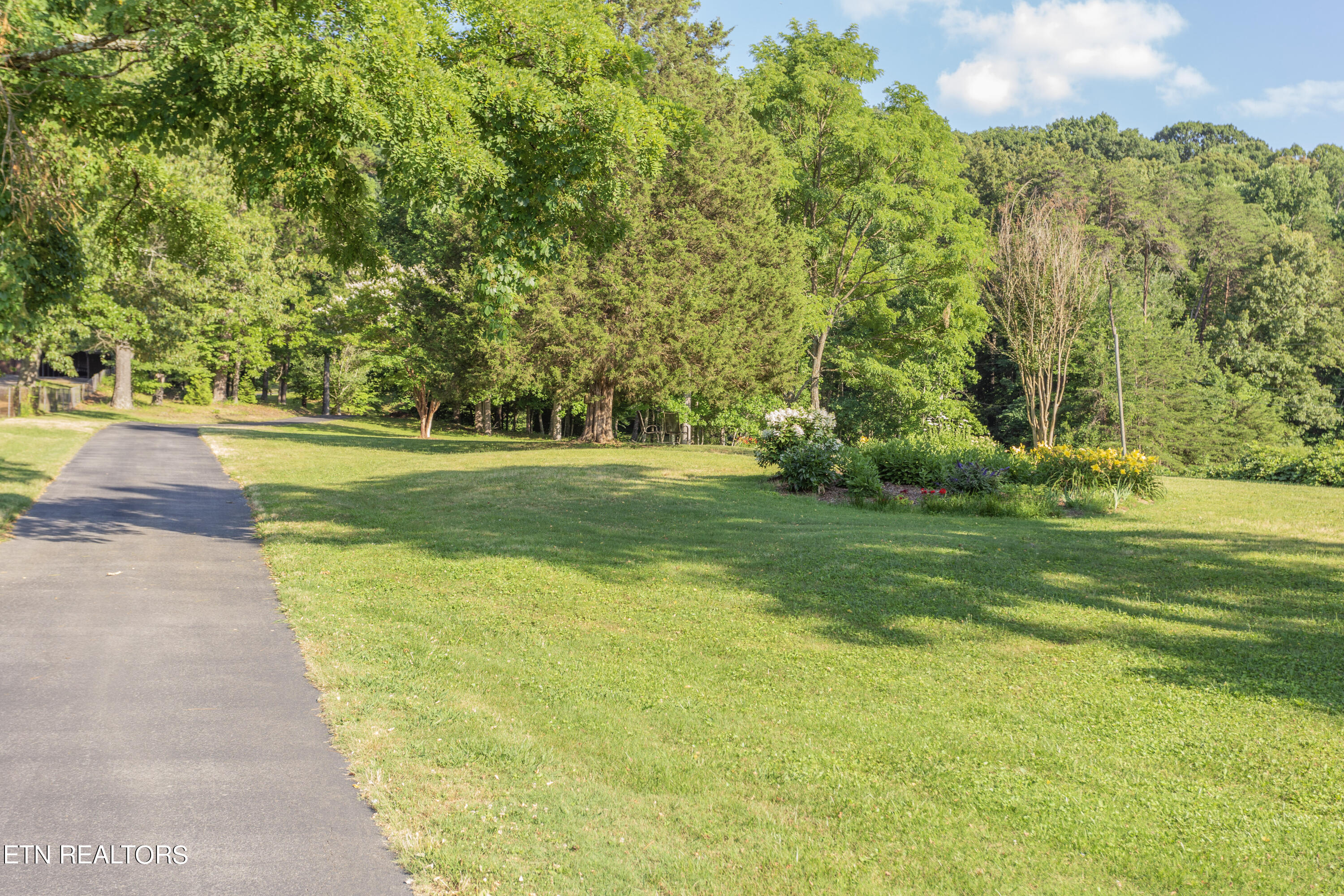 6520 Beaver Ridge Rd