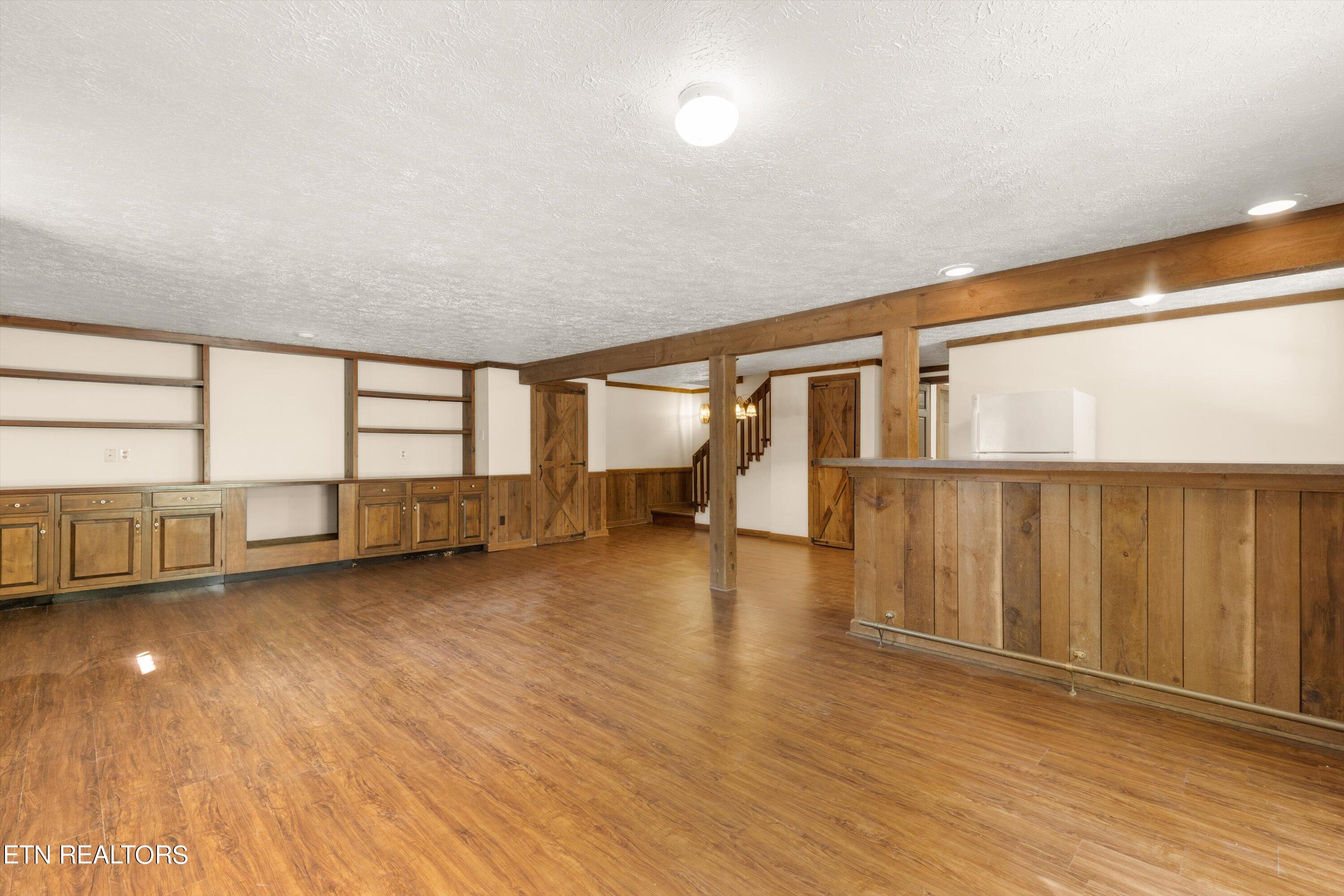 10709 Farragut Hills Blvd