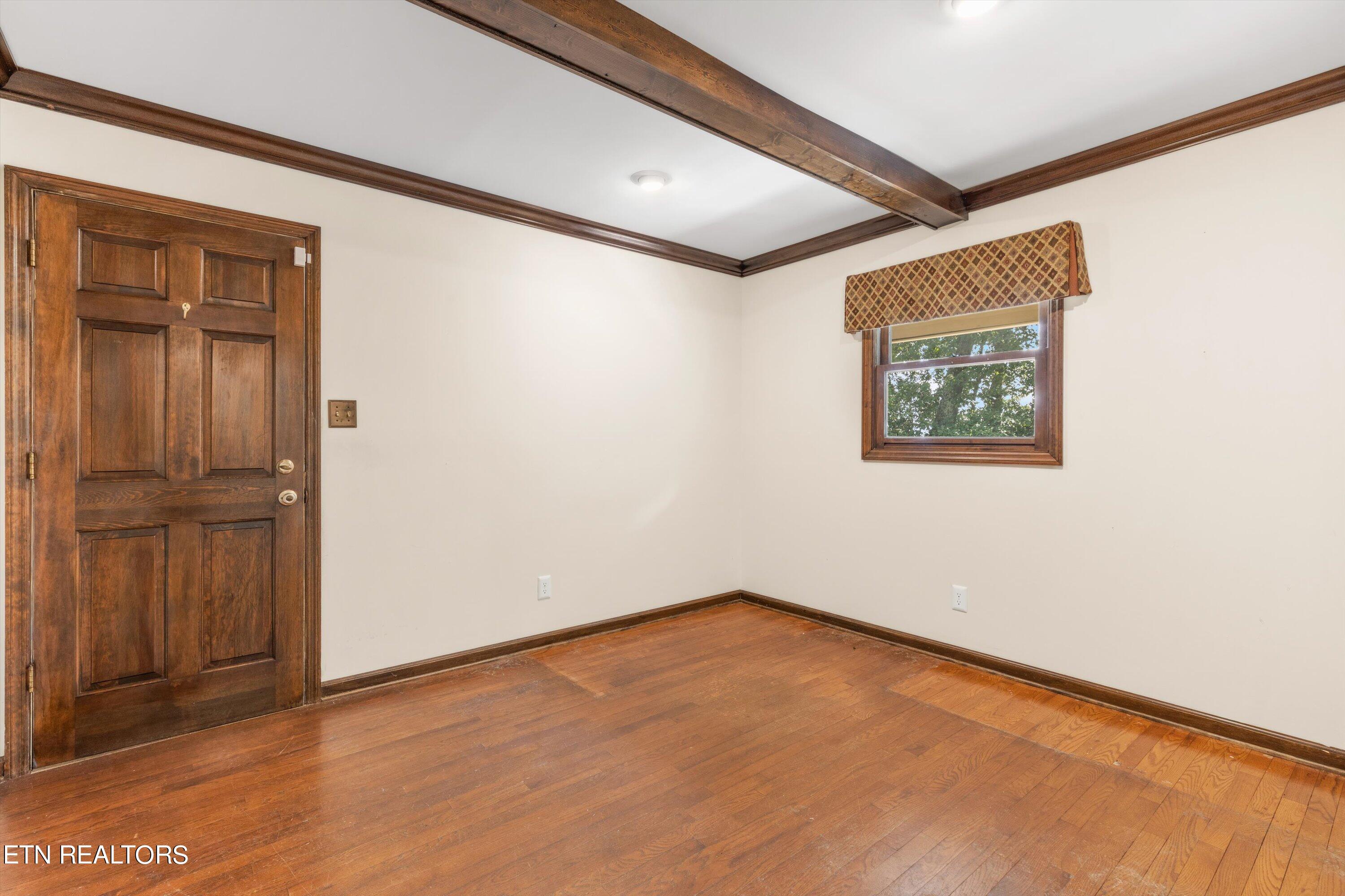 10709 Farragut Hills Blvd