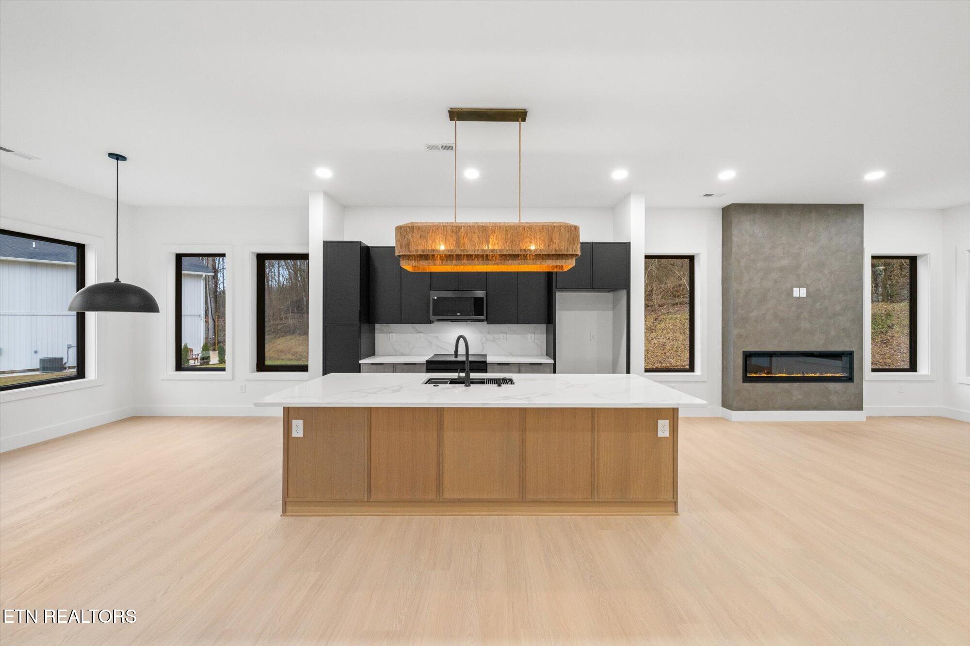 7207 Jana Chris Lane