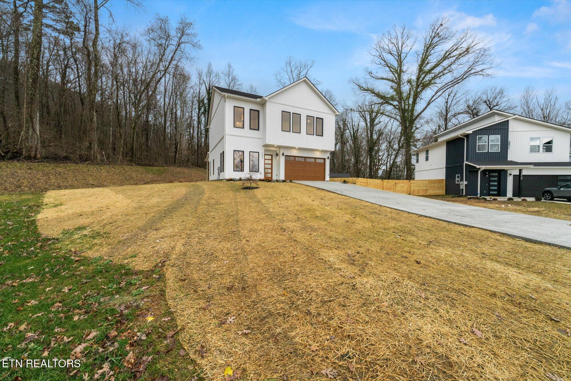 7207 Jana Chris Lane