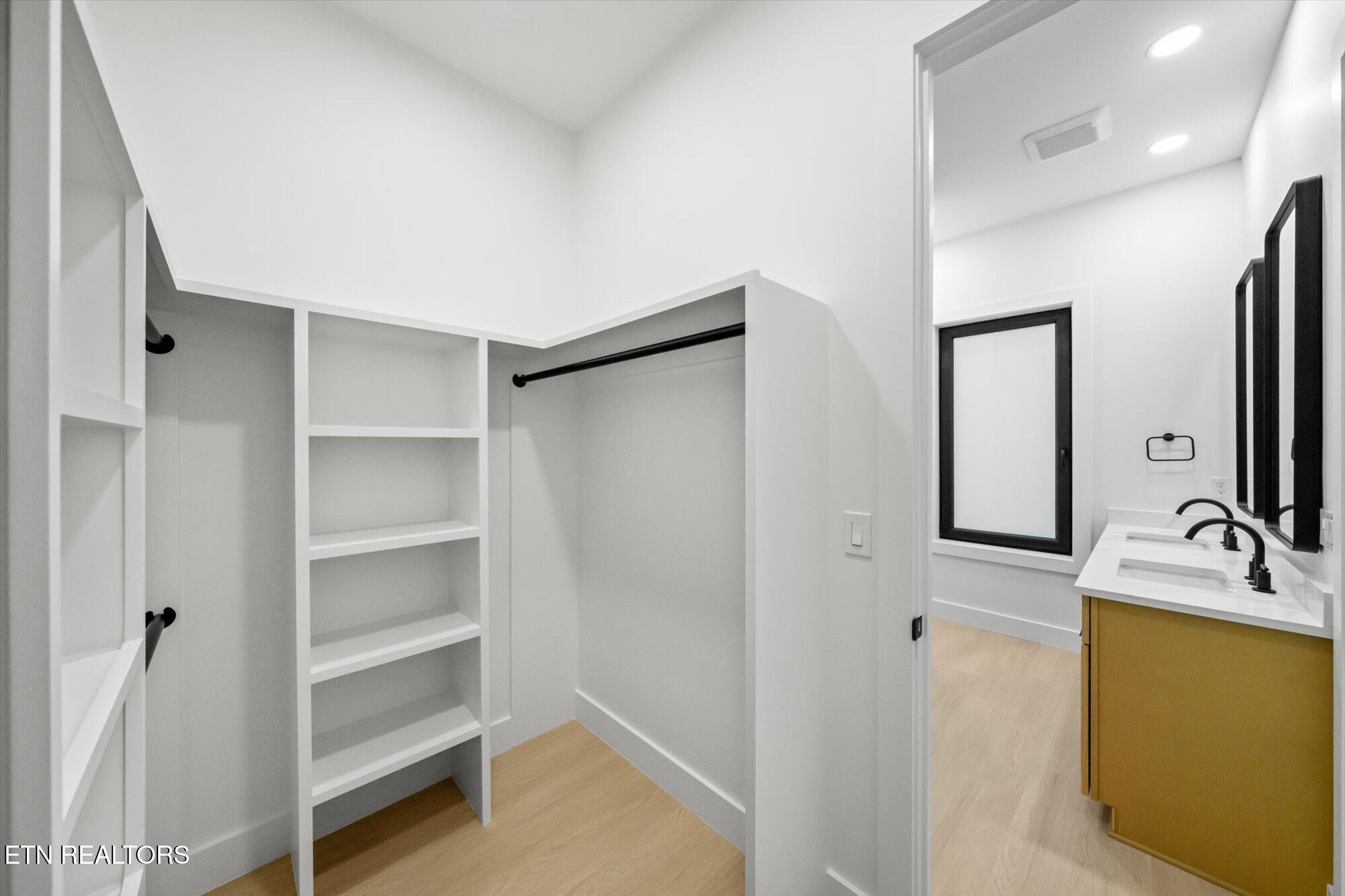 7207 Jana Chris Lane