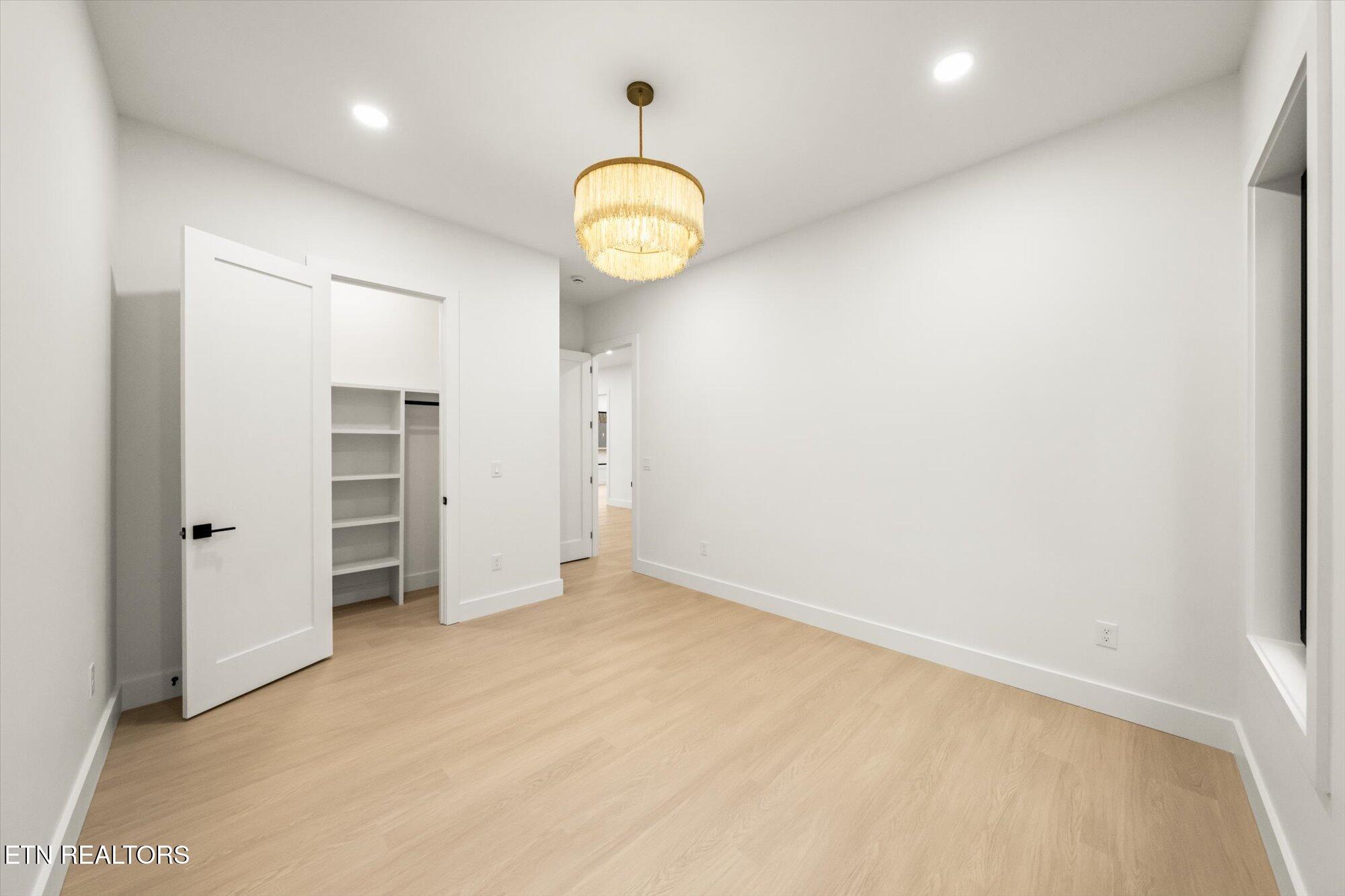 7207 Jana Chris Lane