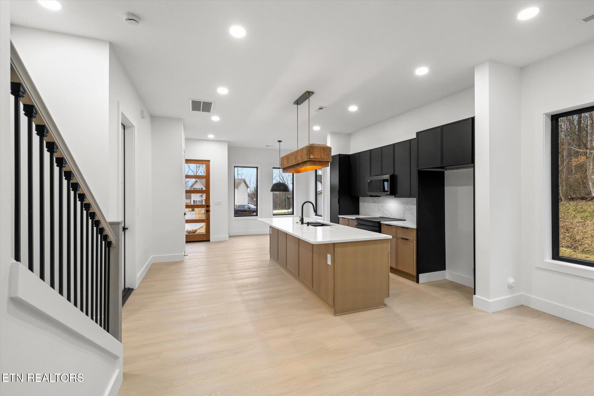 7207 Jana Chris Lane