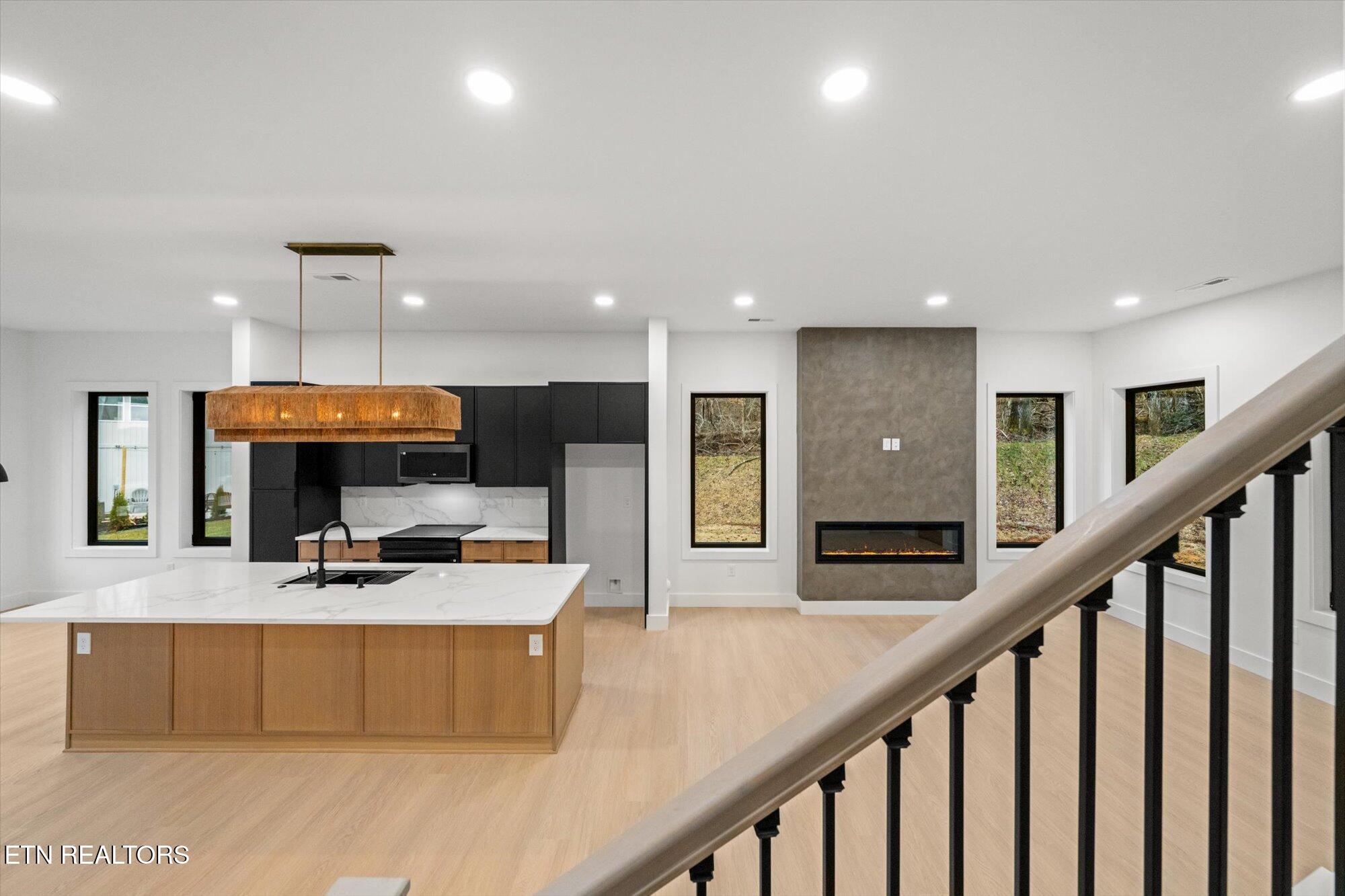 7207 Jana Chris Lane