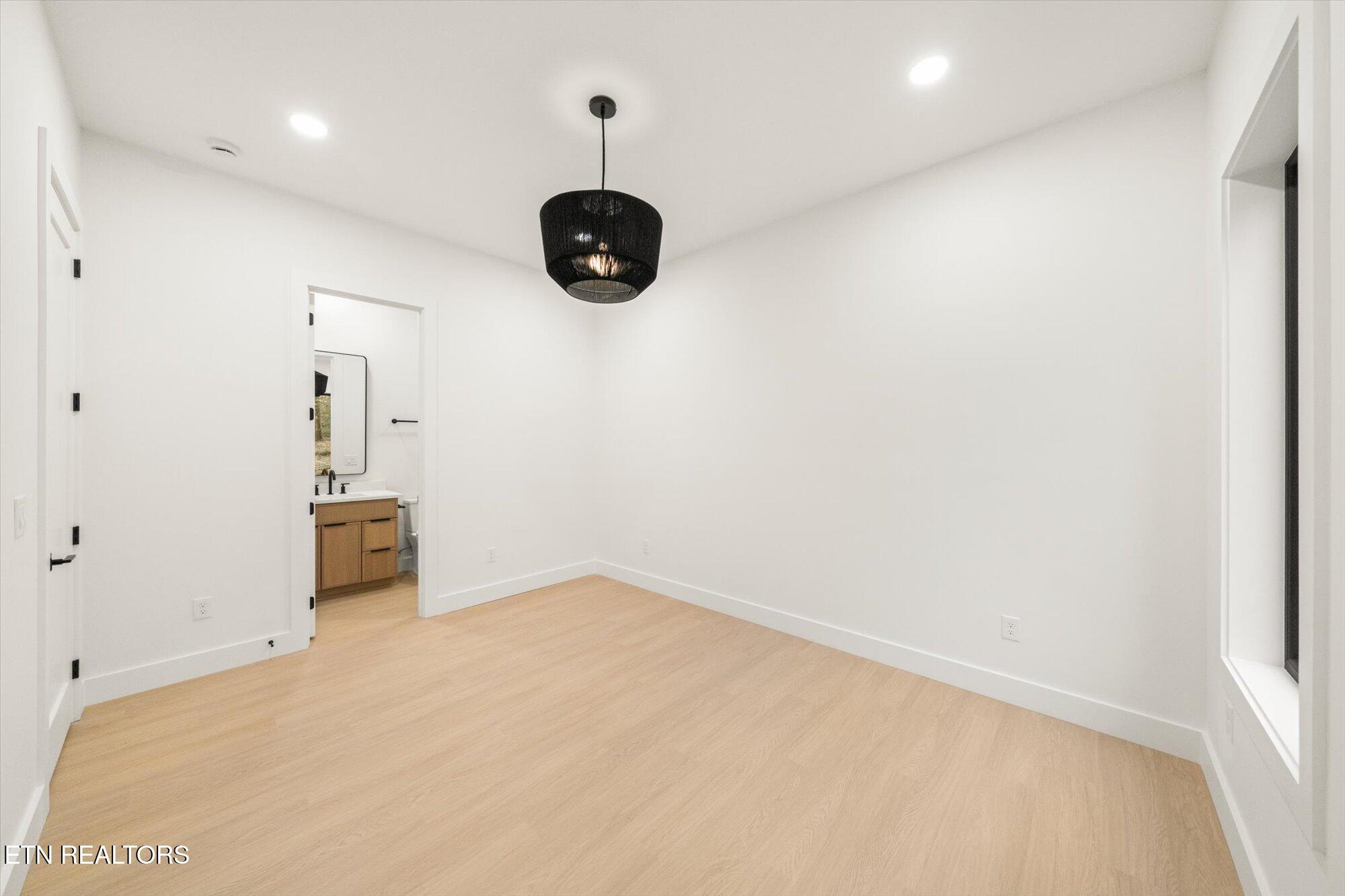 7207 Jana Chris Lane