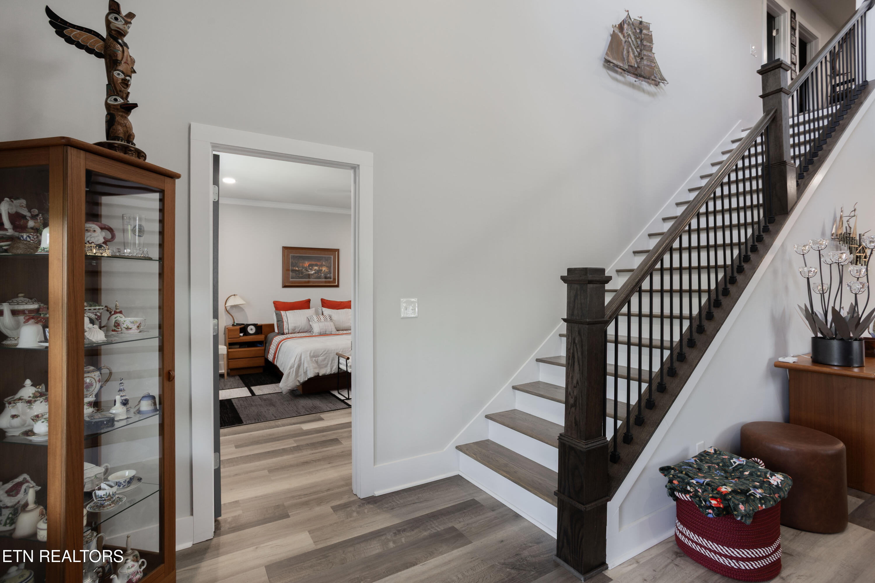 986 Meadow Walk Lane