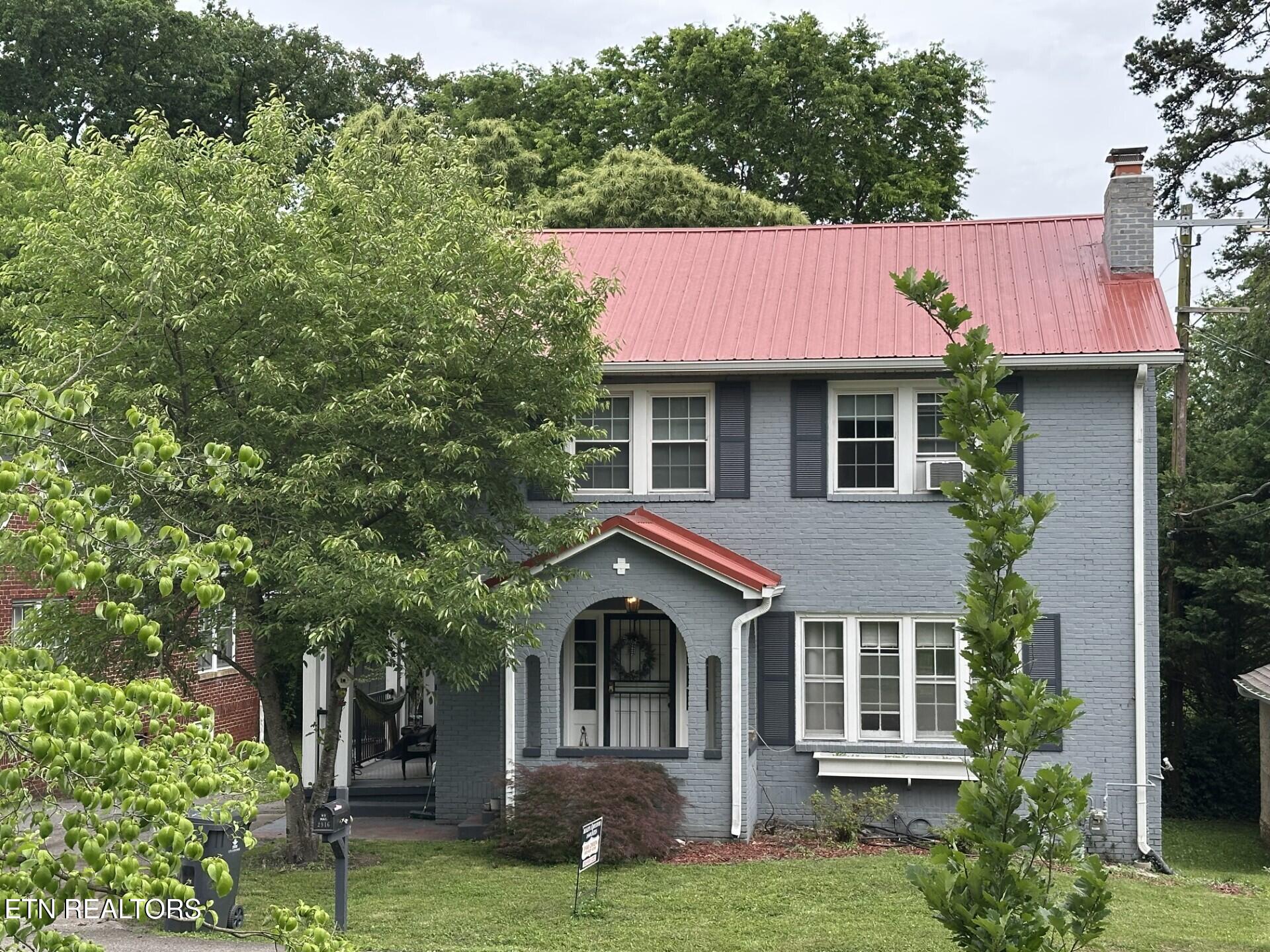 2916 Fountain Park Blvd