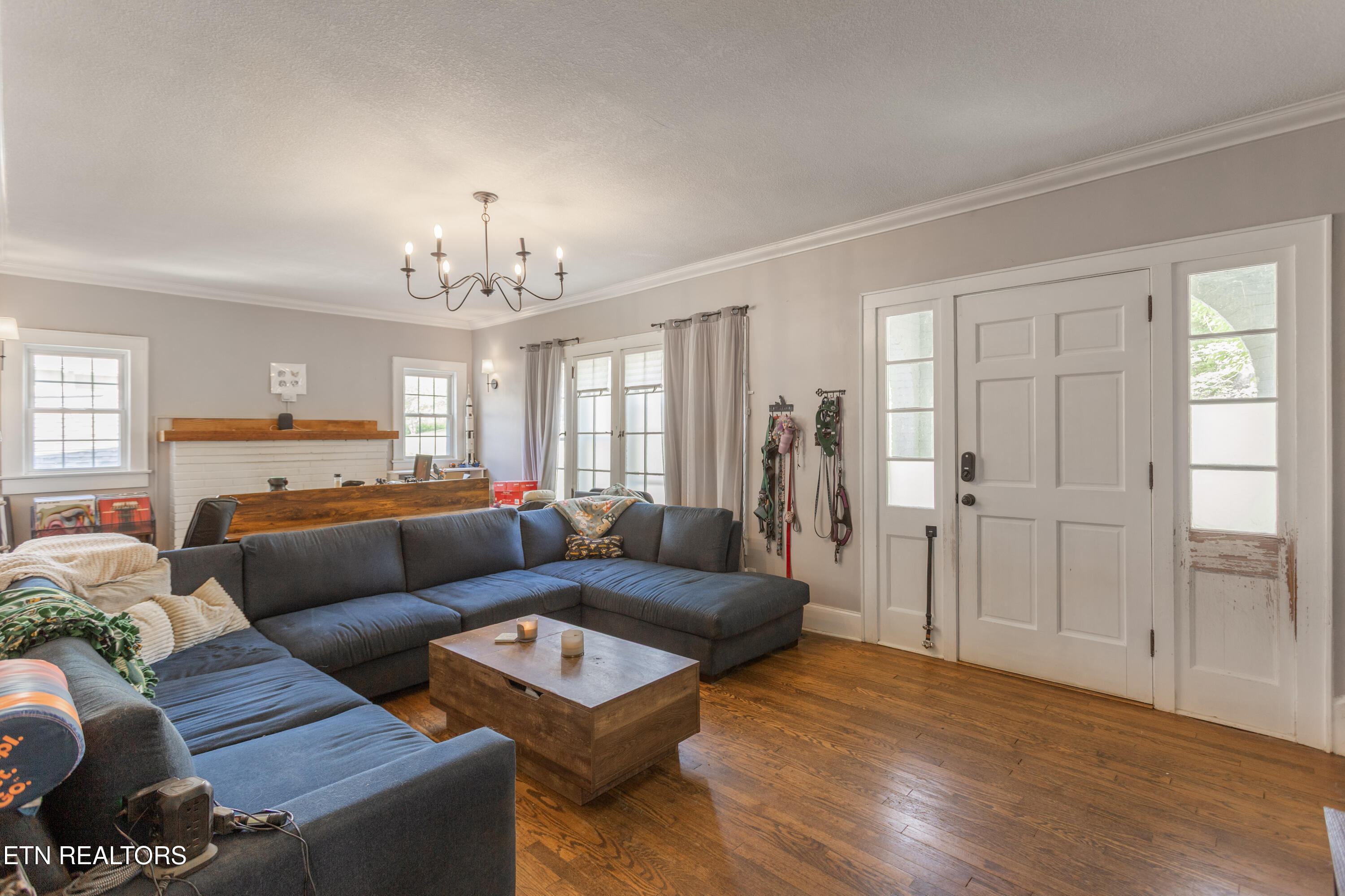 2916 Fountain Park Blvd