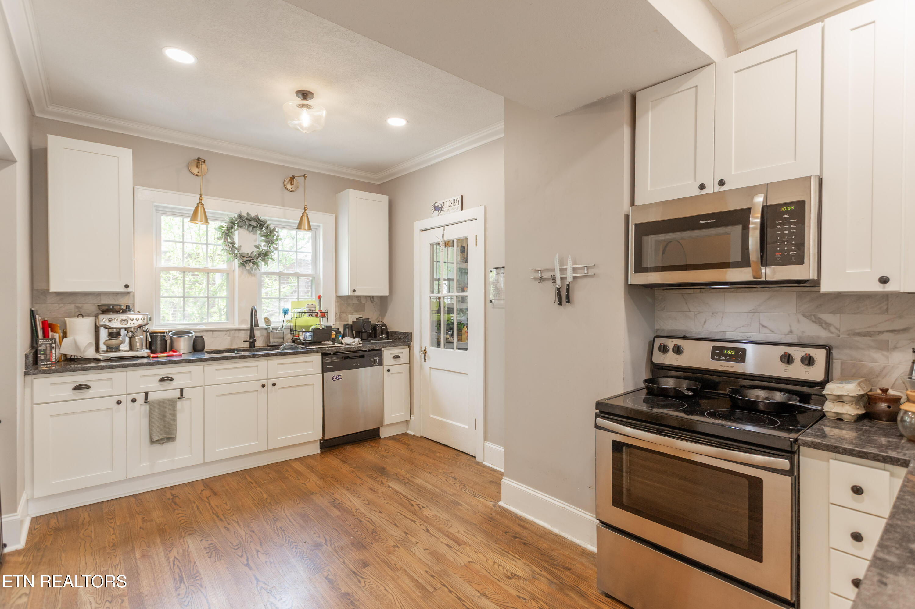 2916 Fountain Park Blvd