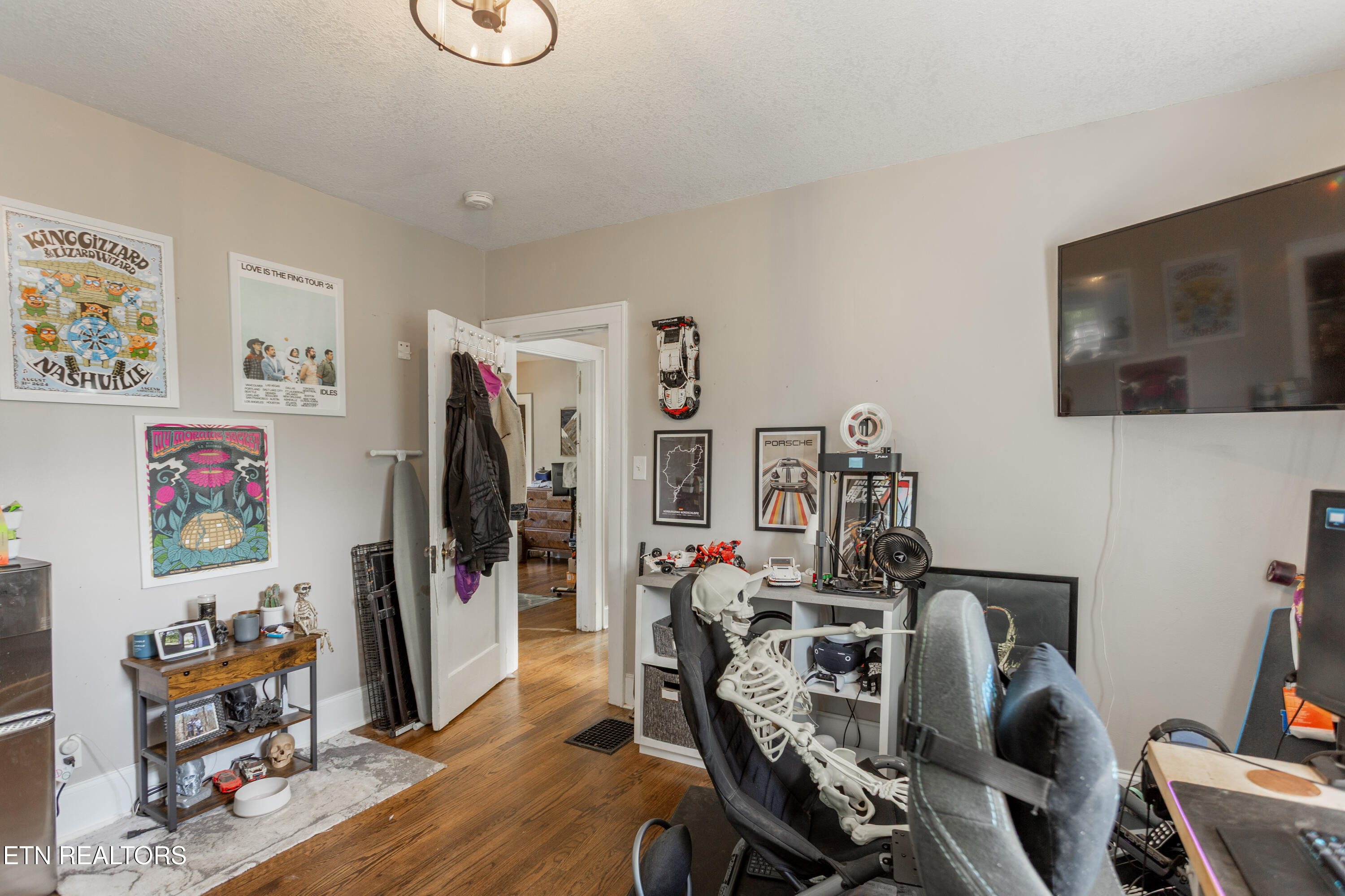 2916 Fountain Park Blvd