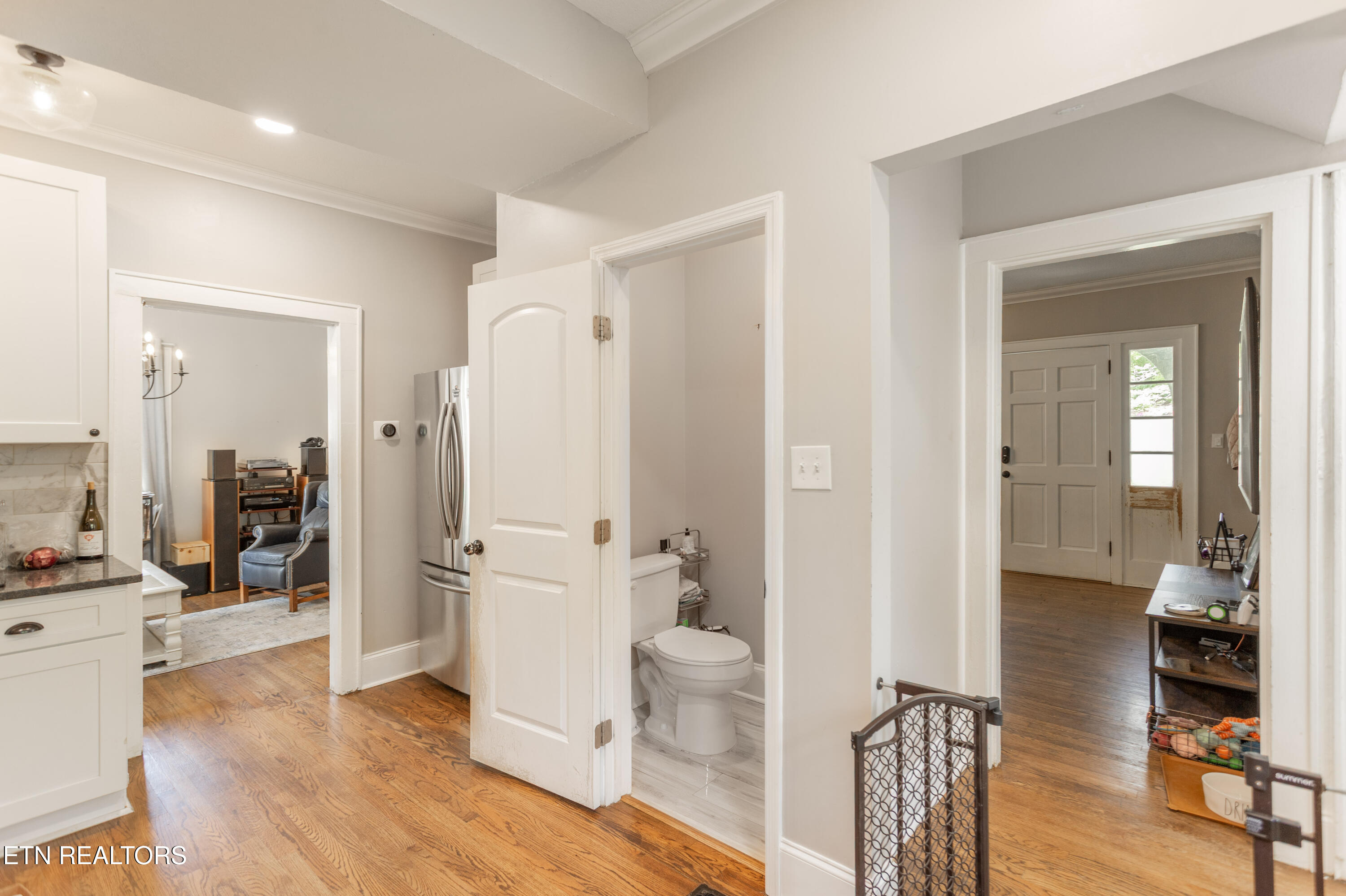 2916 Fountain Park Blvd