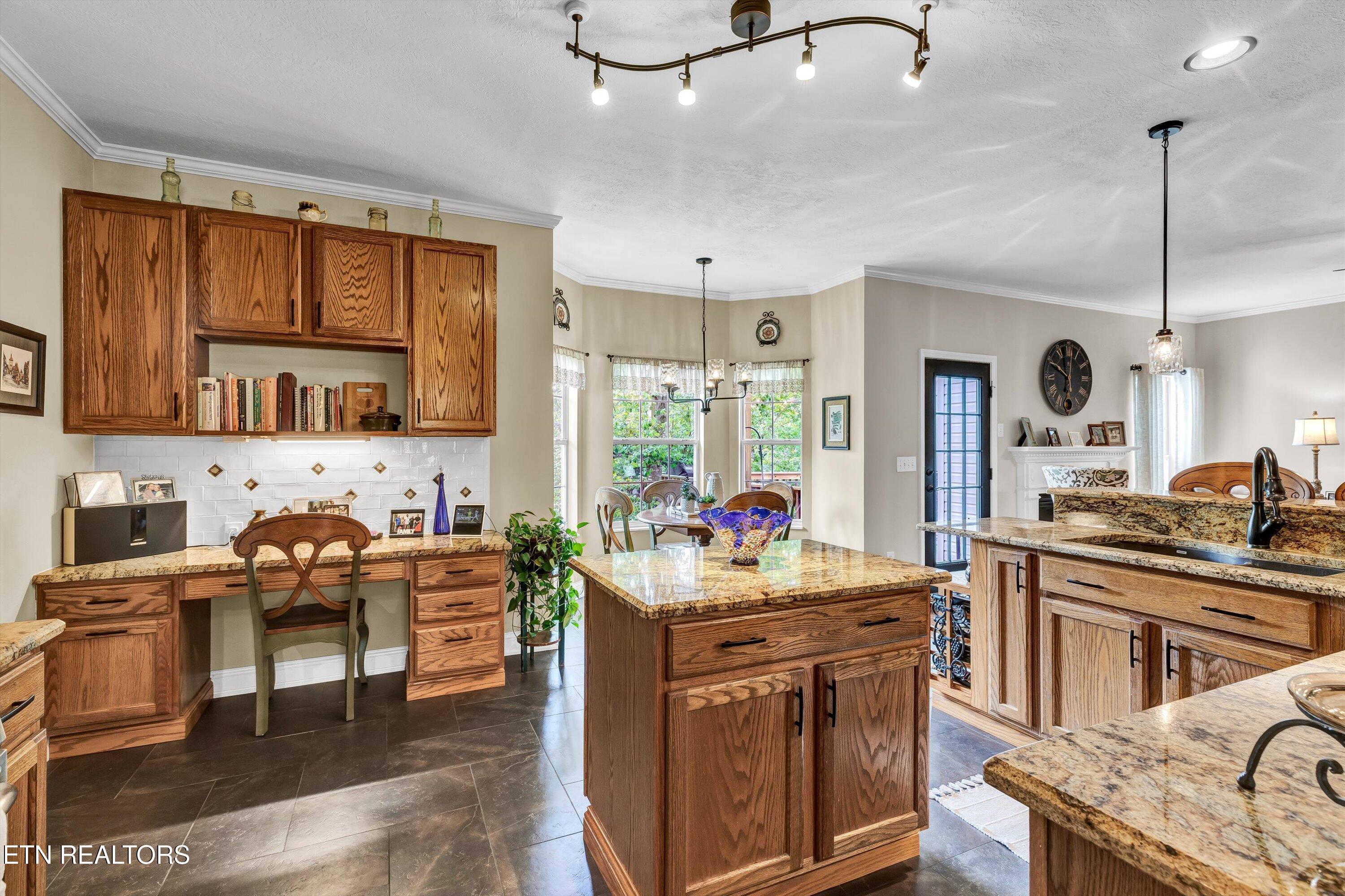 714 Cambridge Crest Lane