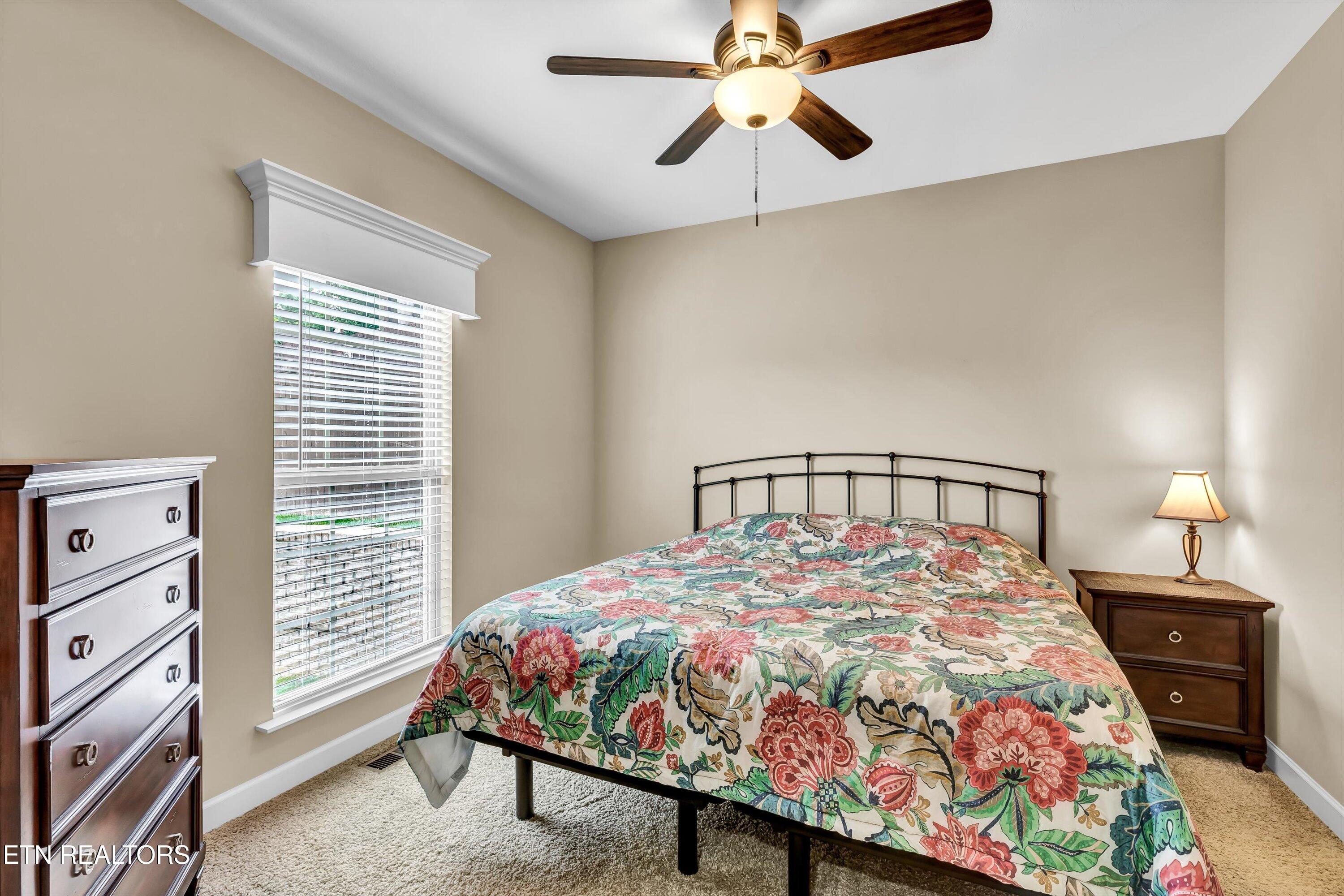 1827 Autumn Bluff Rd