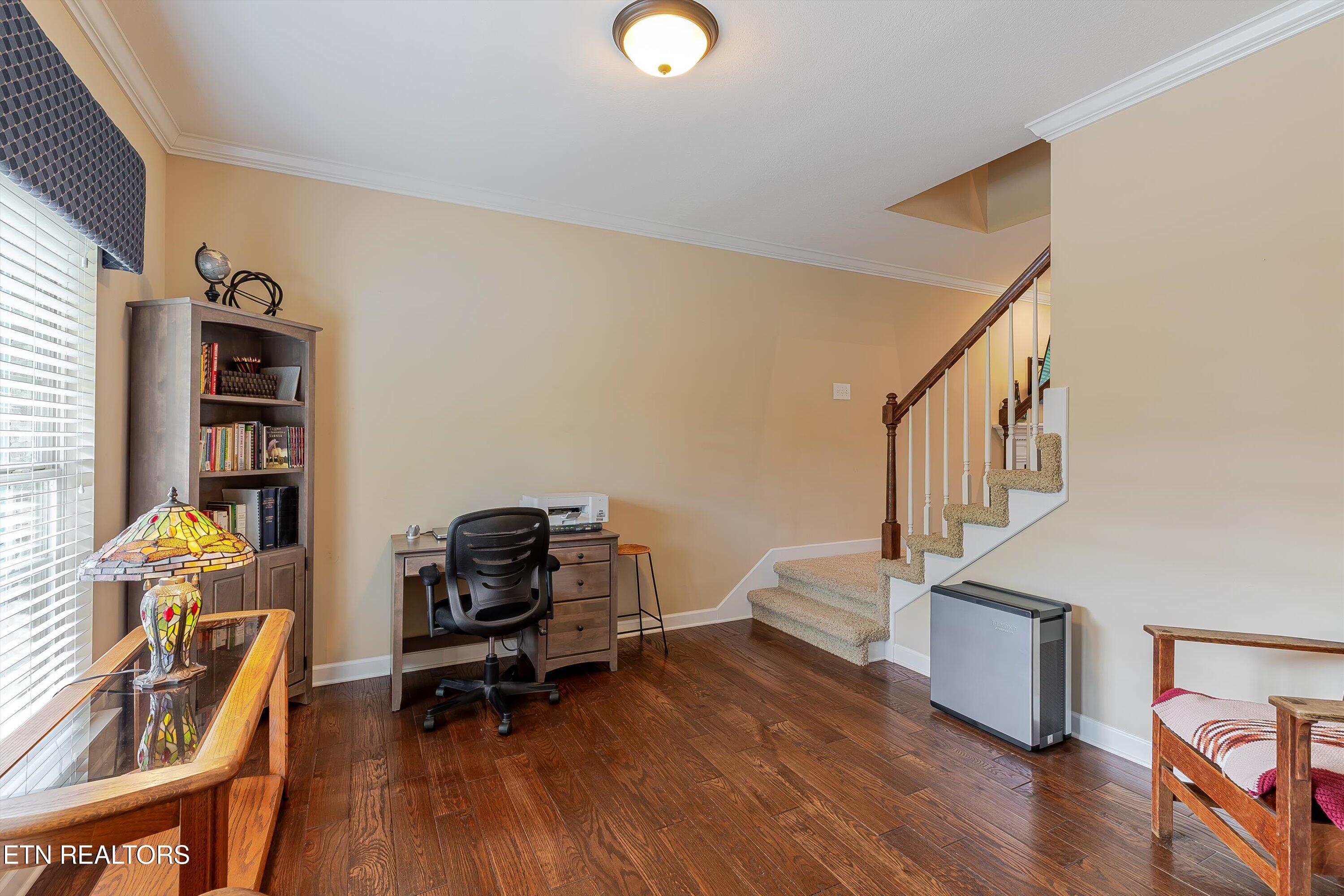 1827 Autumn Bluff Rd