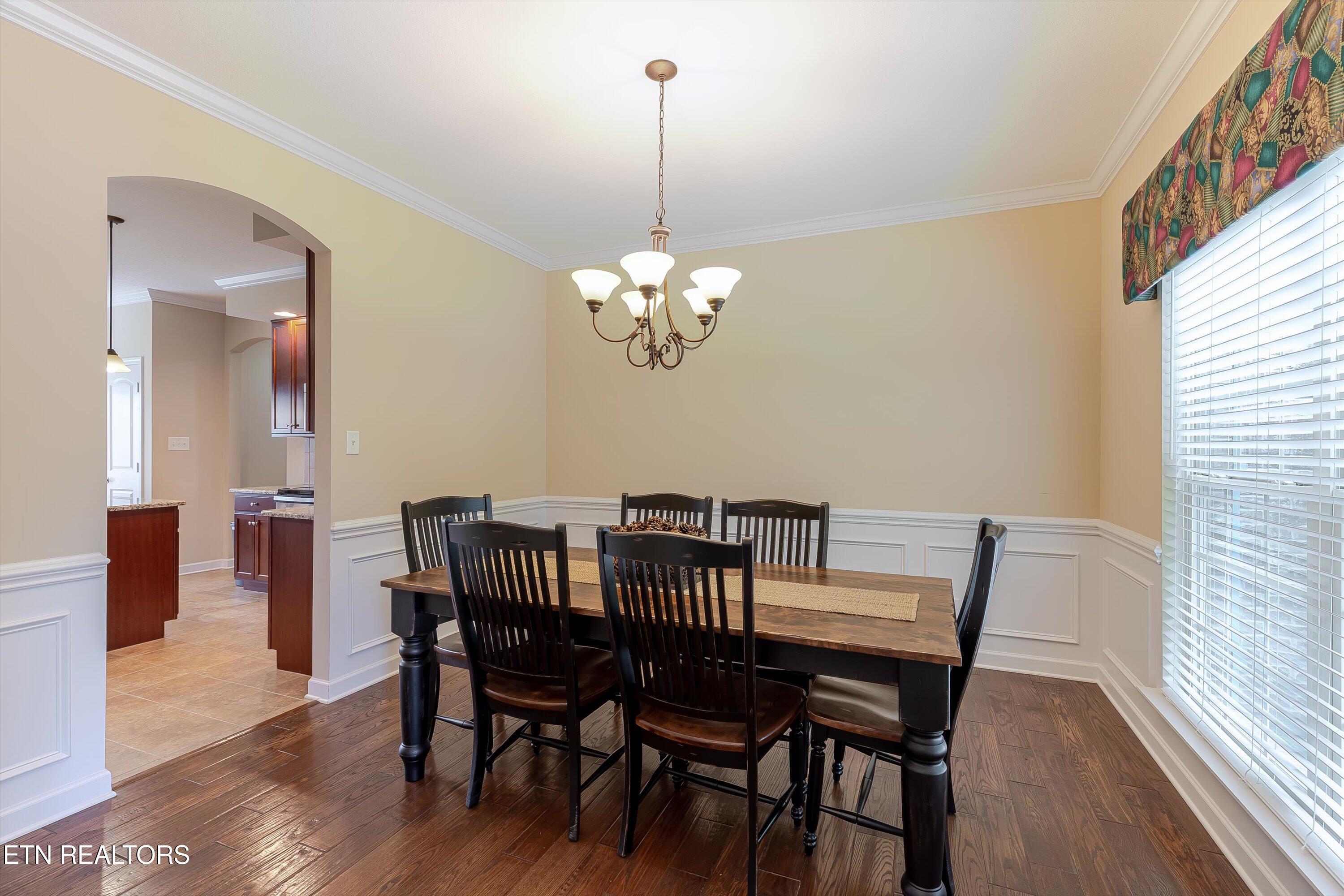 1827 Autumn Bluff Rd