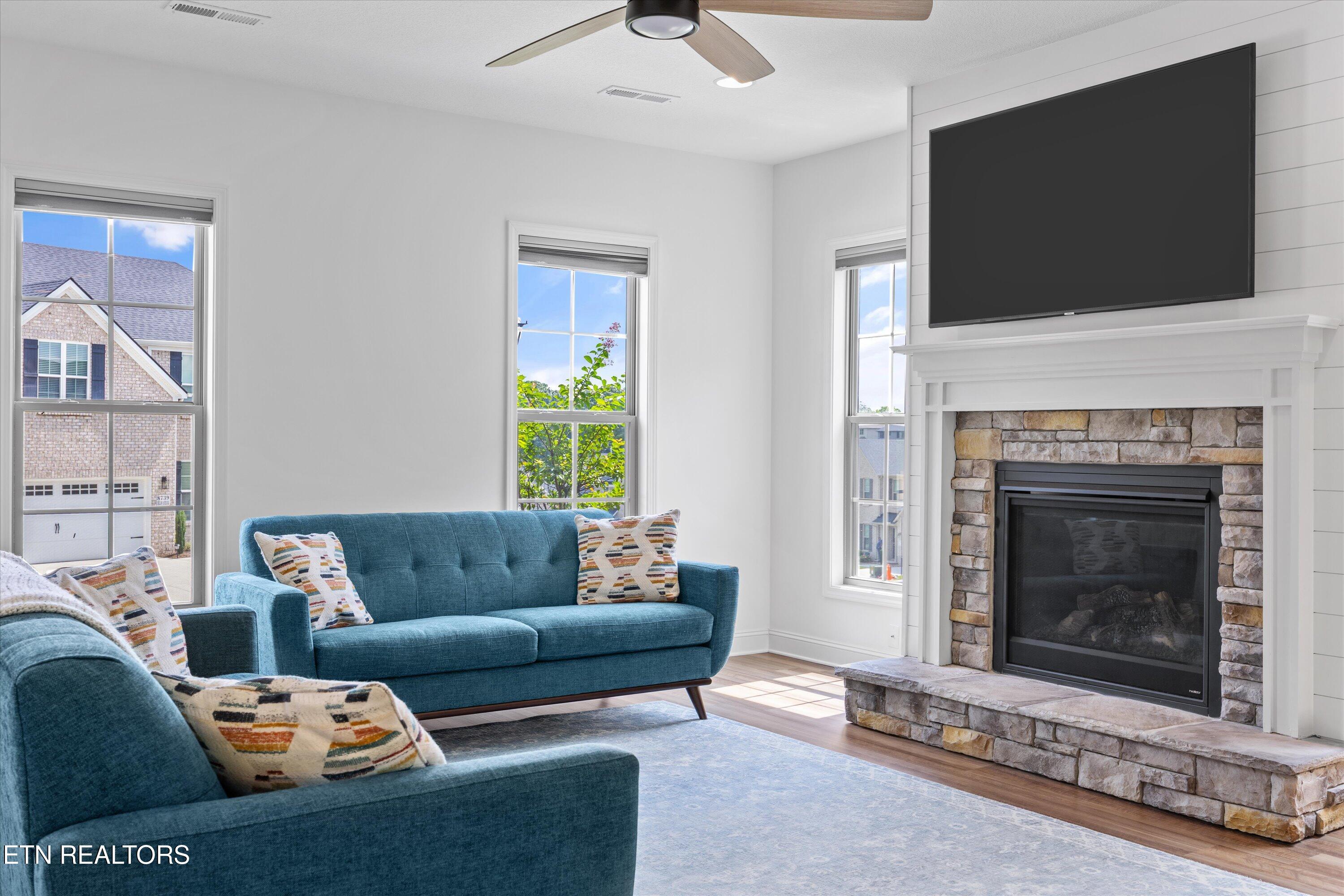 8736 Yellow Aster Rd