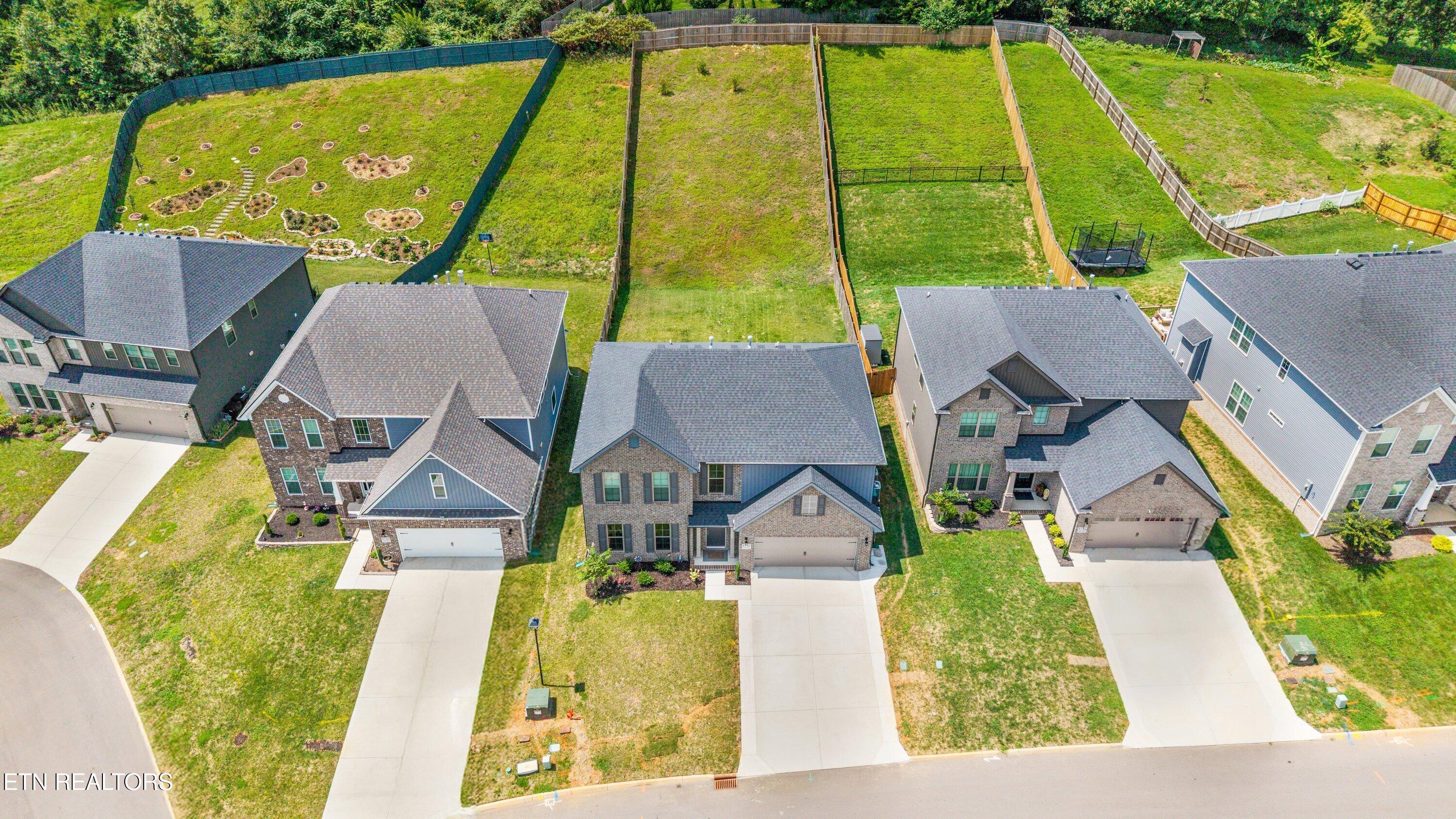 8736 Yellow Aster Rd