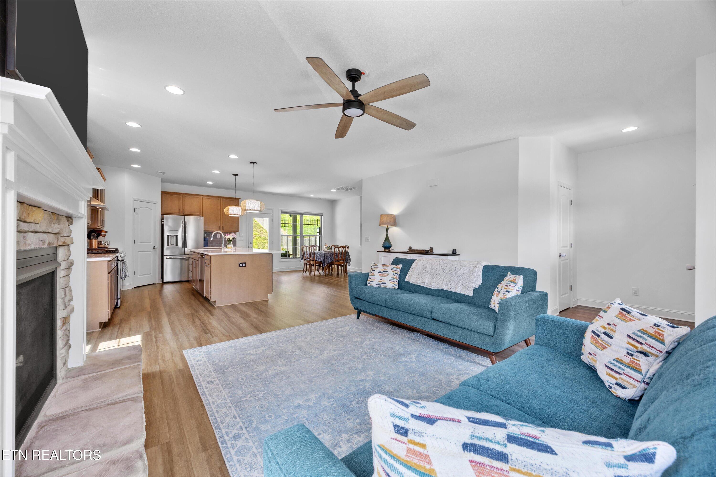 8736 Yellow Aster Rd