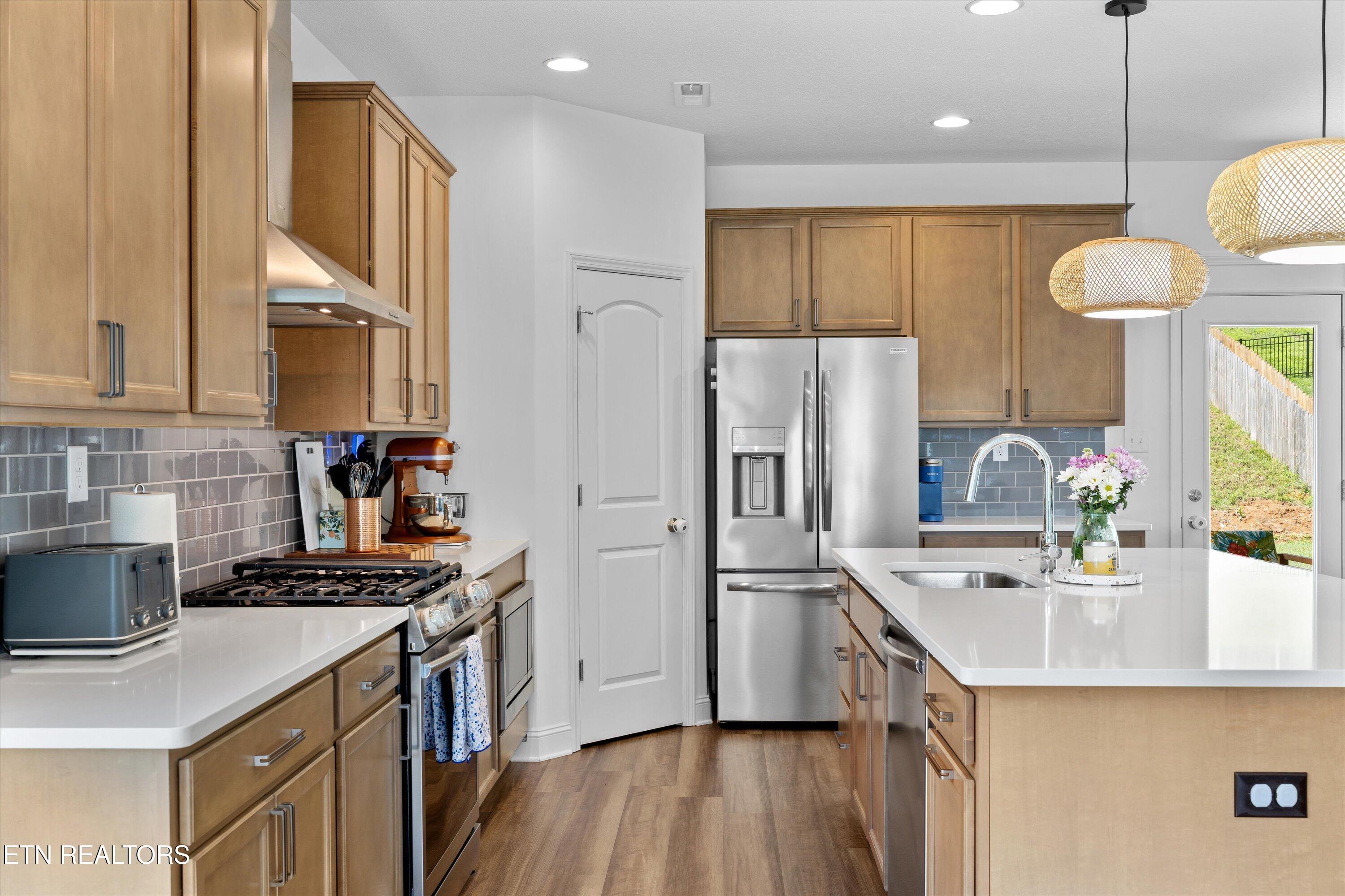 8736 Yellow Aster Rd