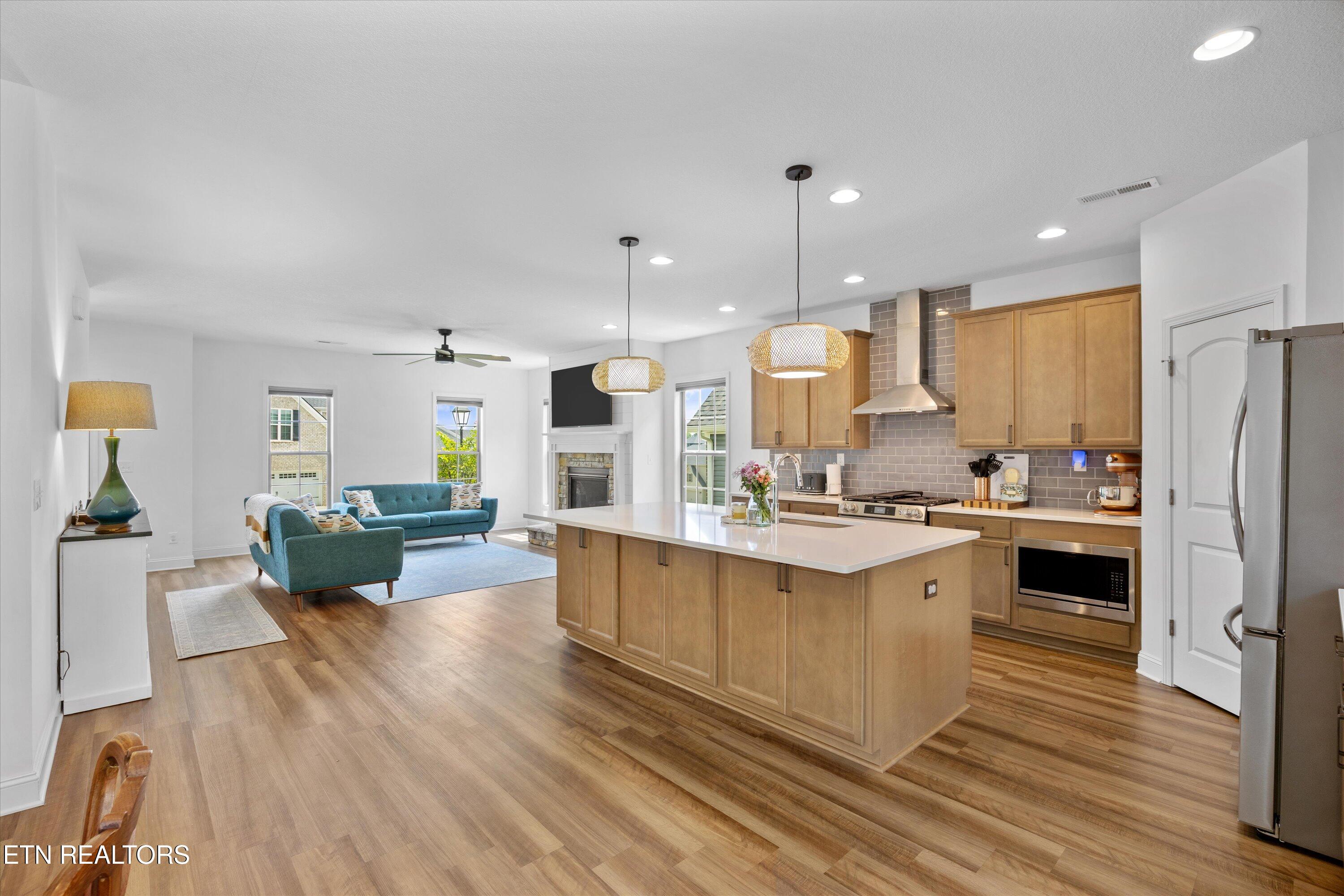 8736 Yellow Aster Rd