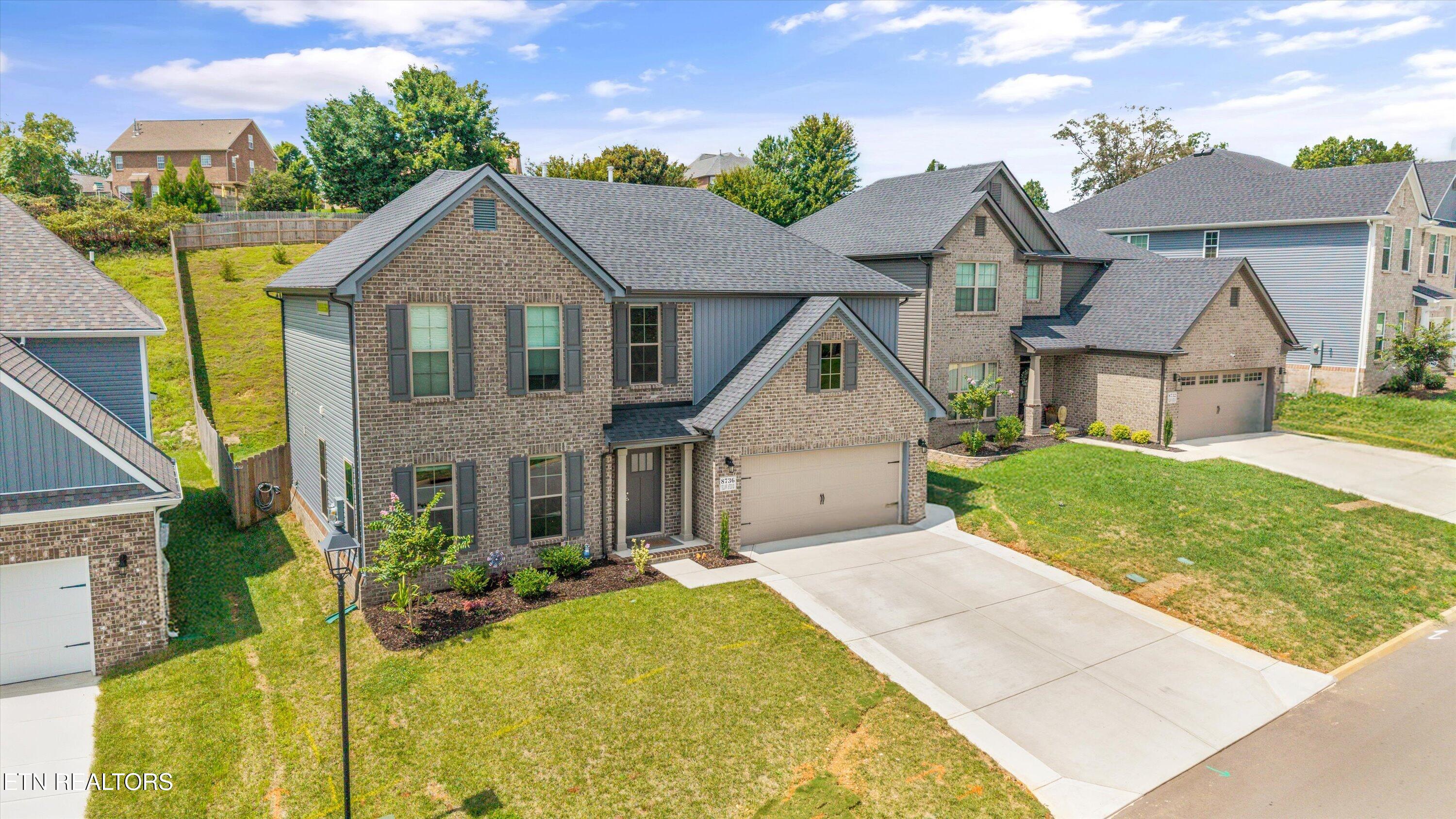 8736 Yellow Aster Rd