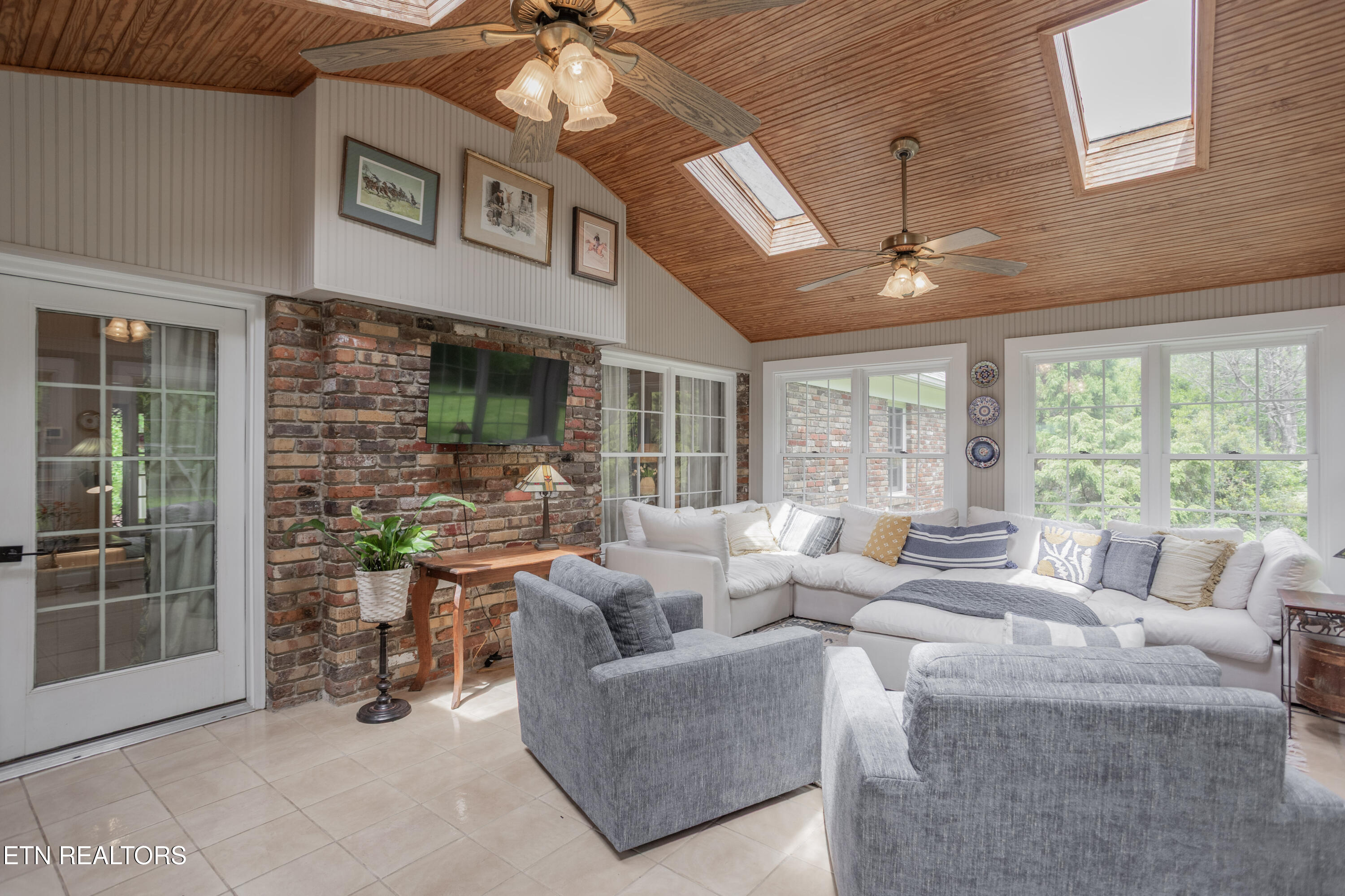 1108 Shadyland Drive