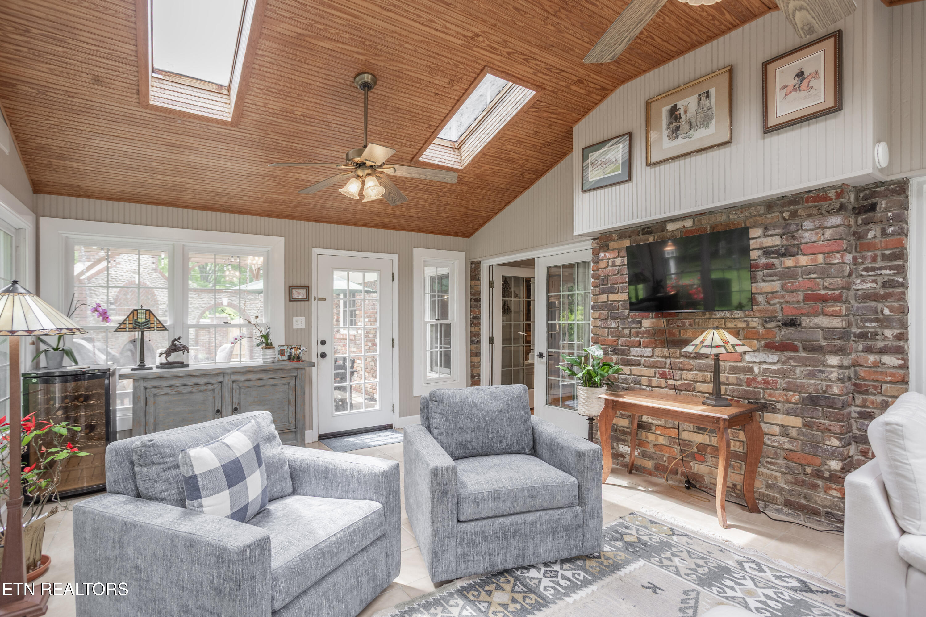 1108 Shadyland Drive