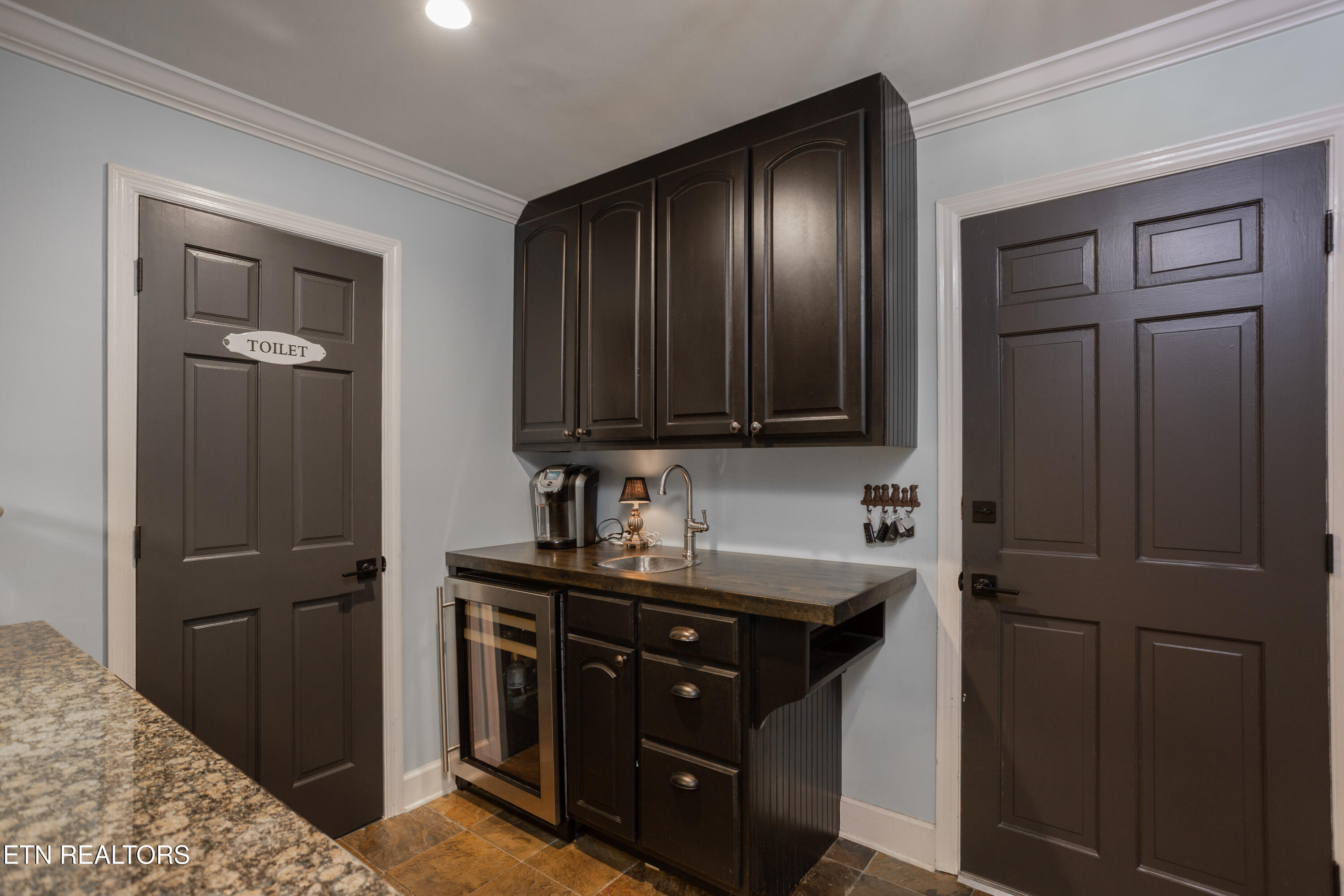 1108 Shadyland Drive