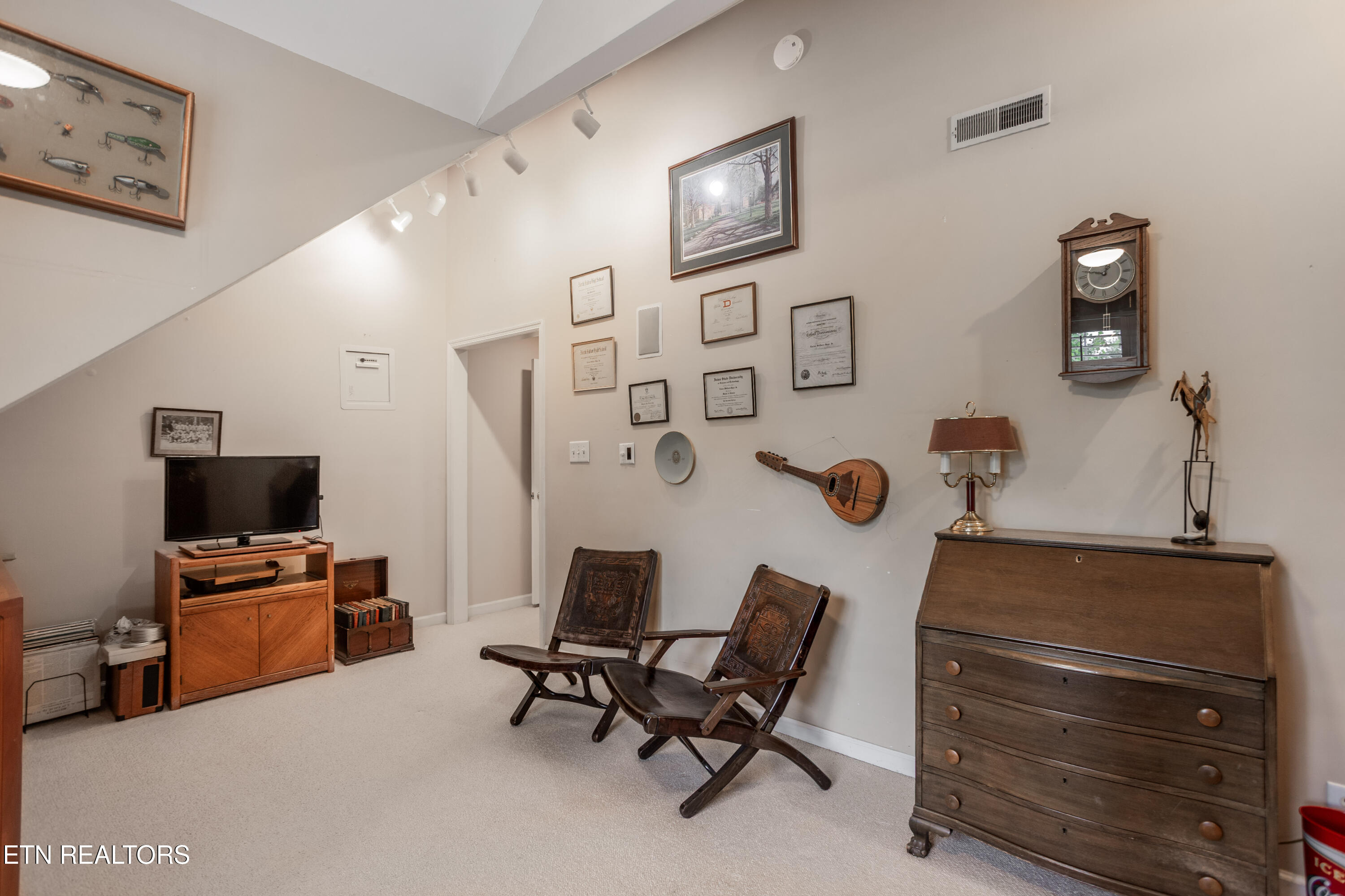 1108 Shadyland Drive