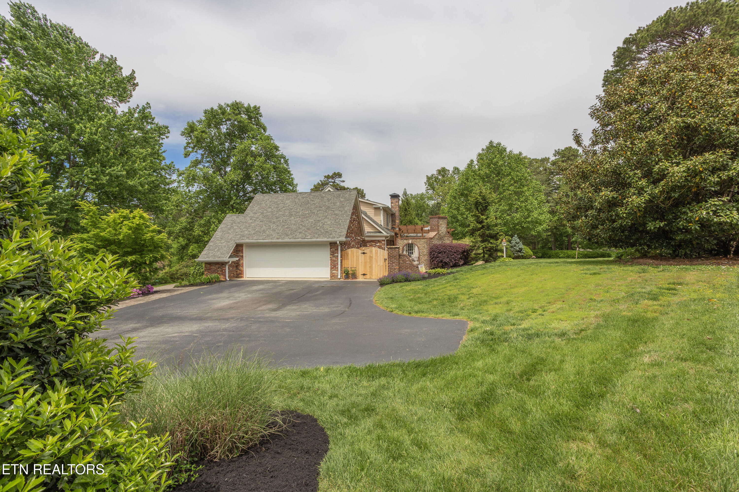 1108 Shadyland Drive