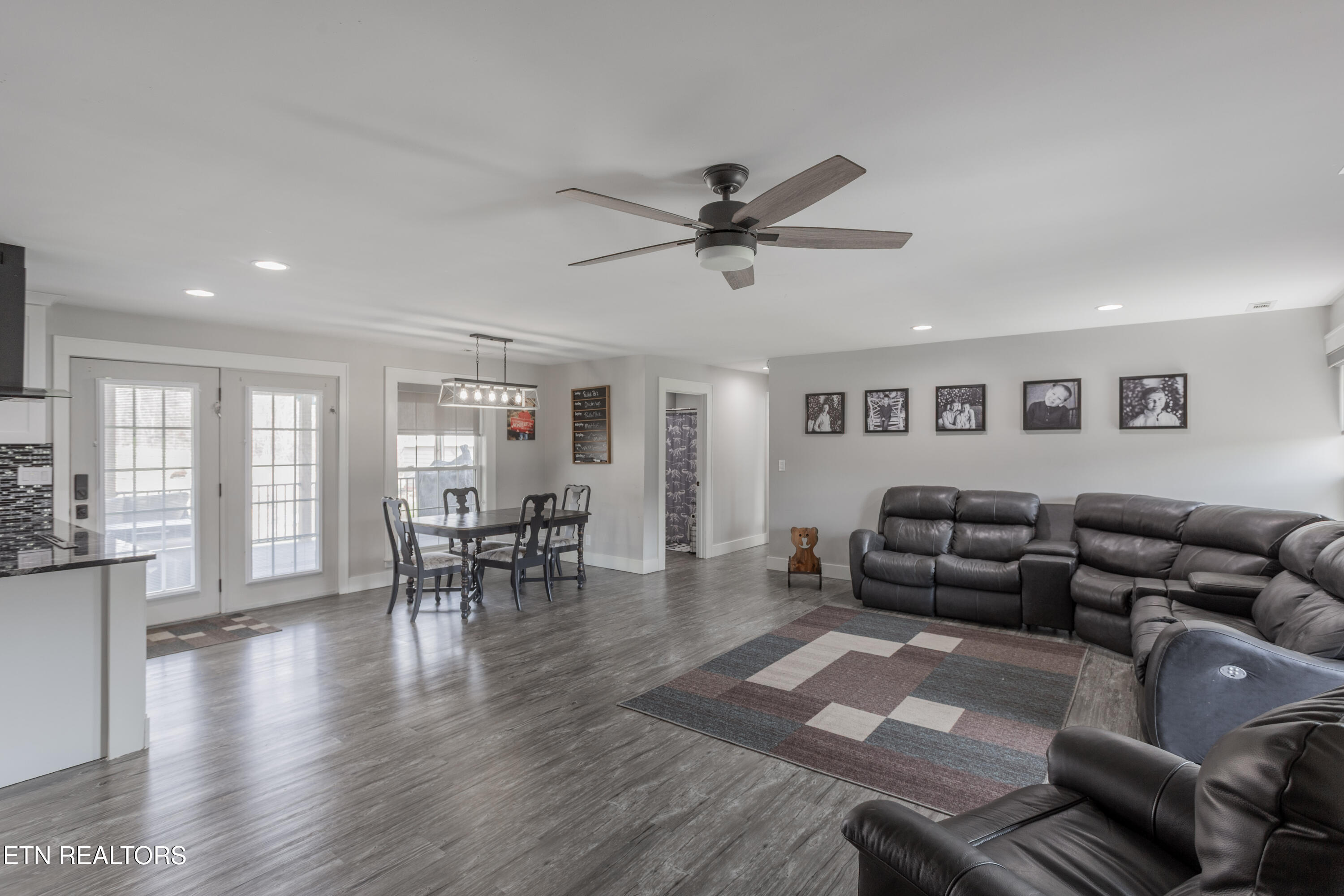 2409 Smith School Rd