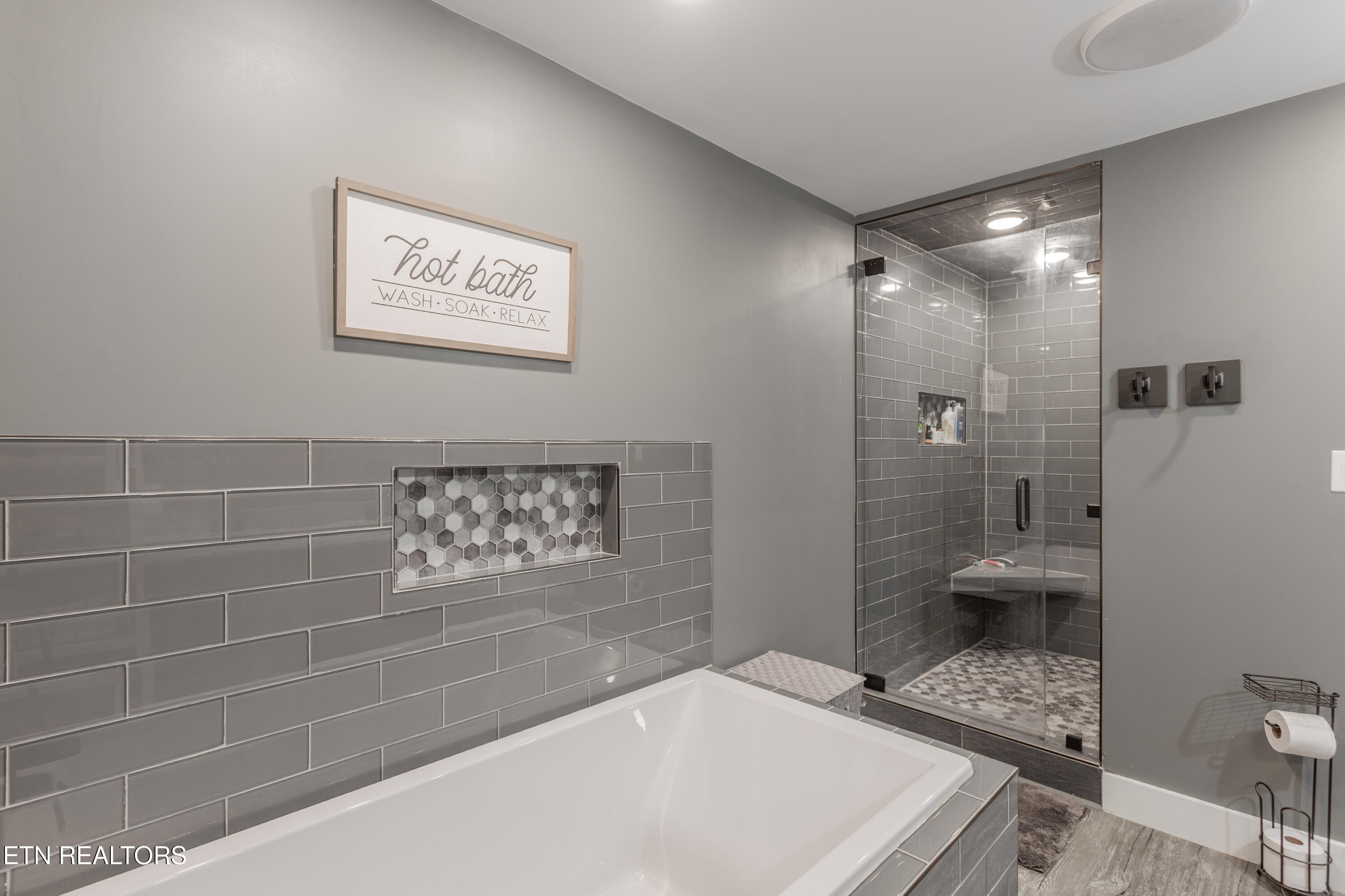 2409 Smith School Rd