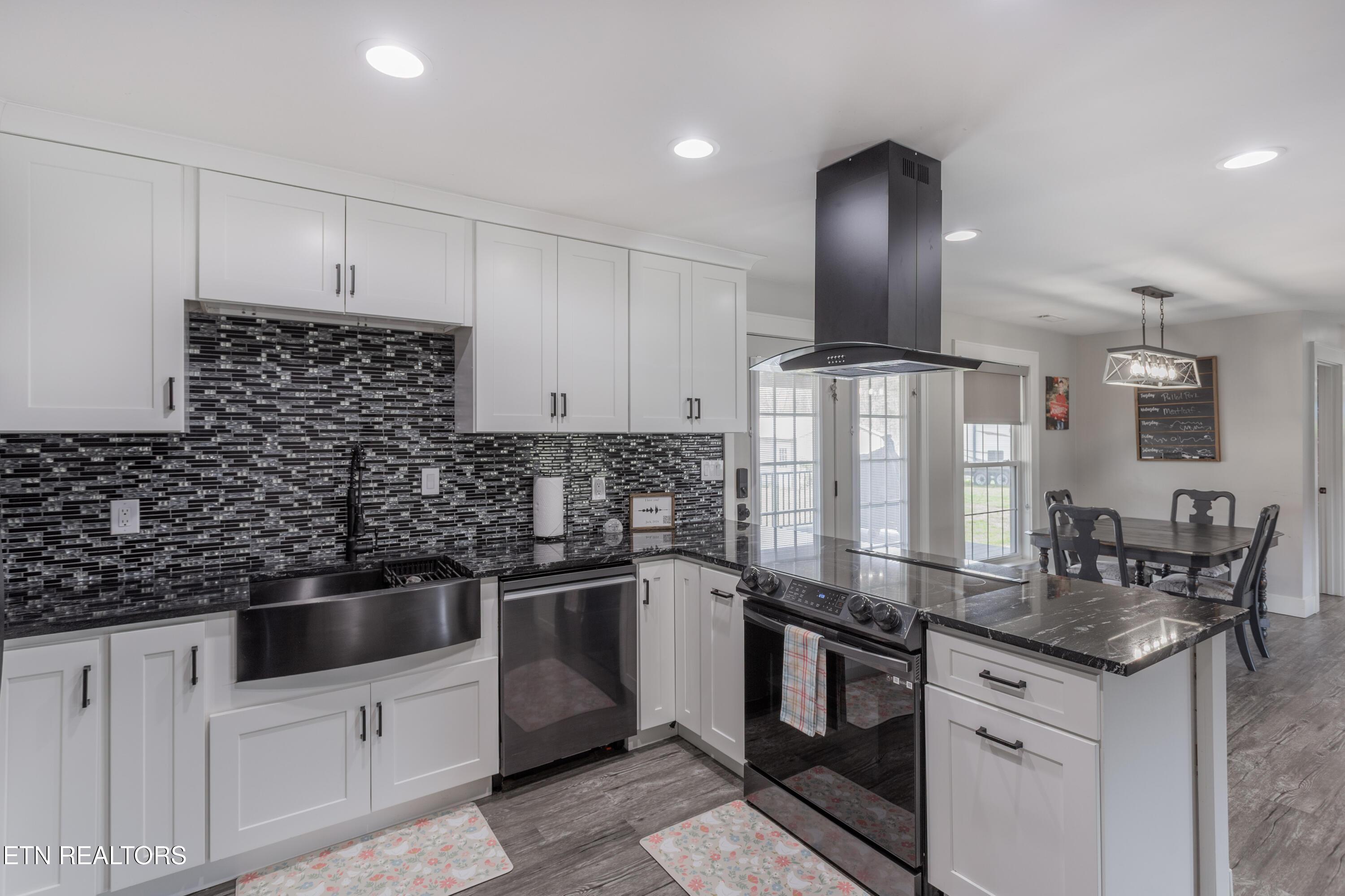 2409 Smith School Rd