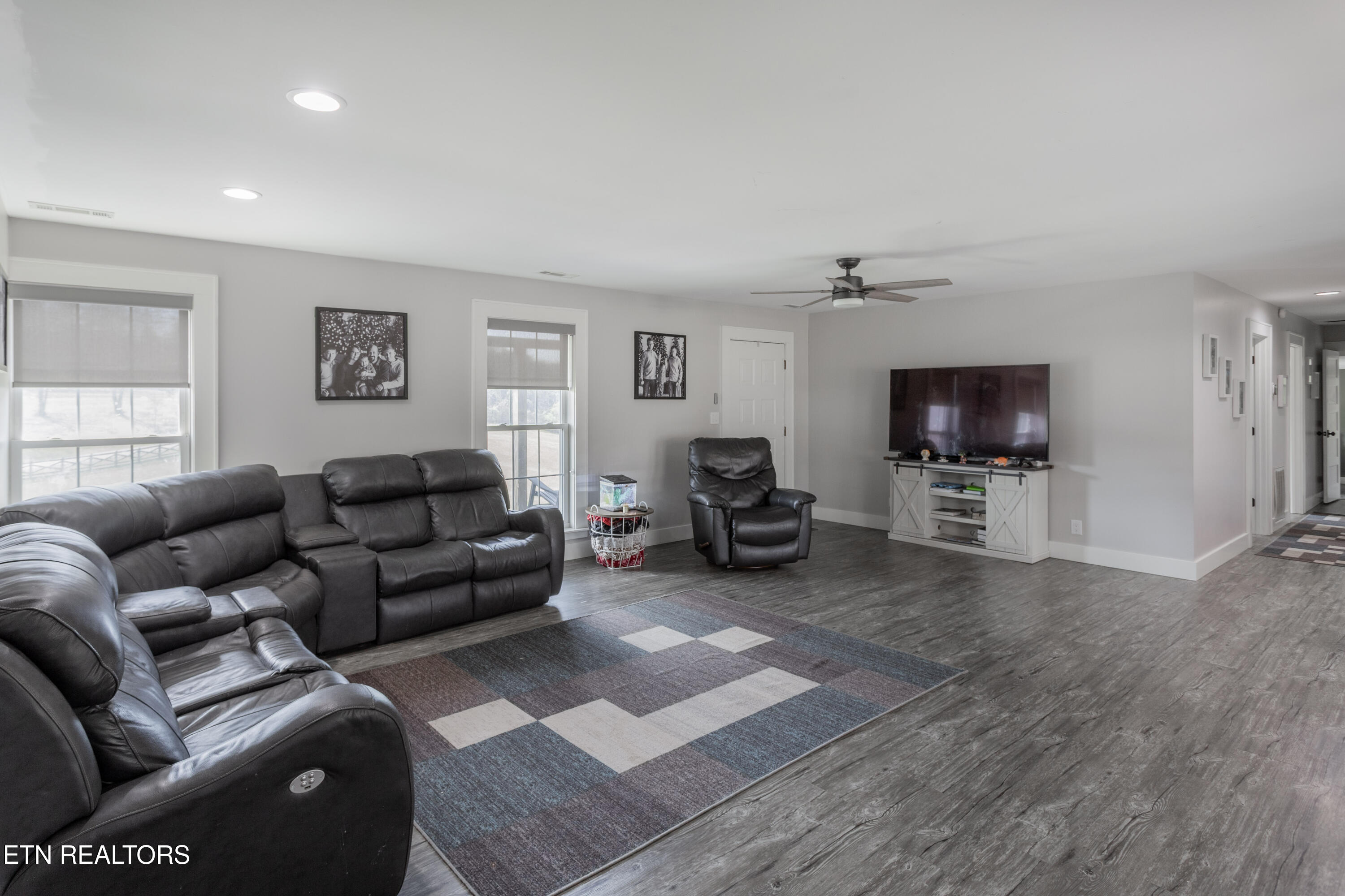 2409 Smith School Rd