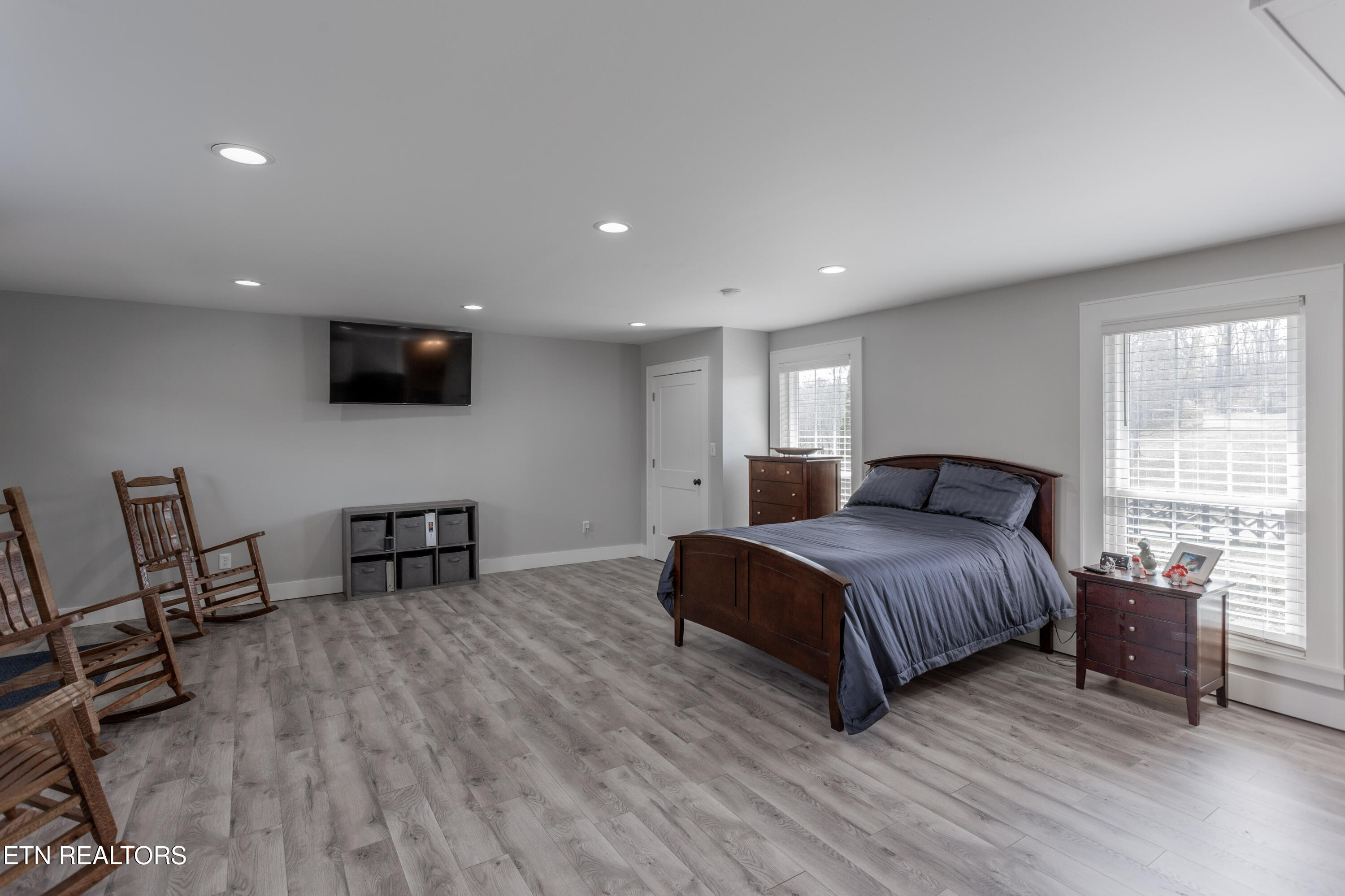 2409 Smith School Rd