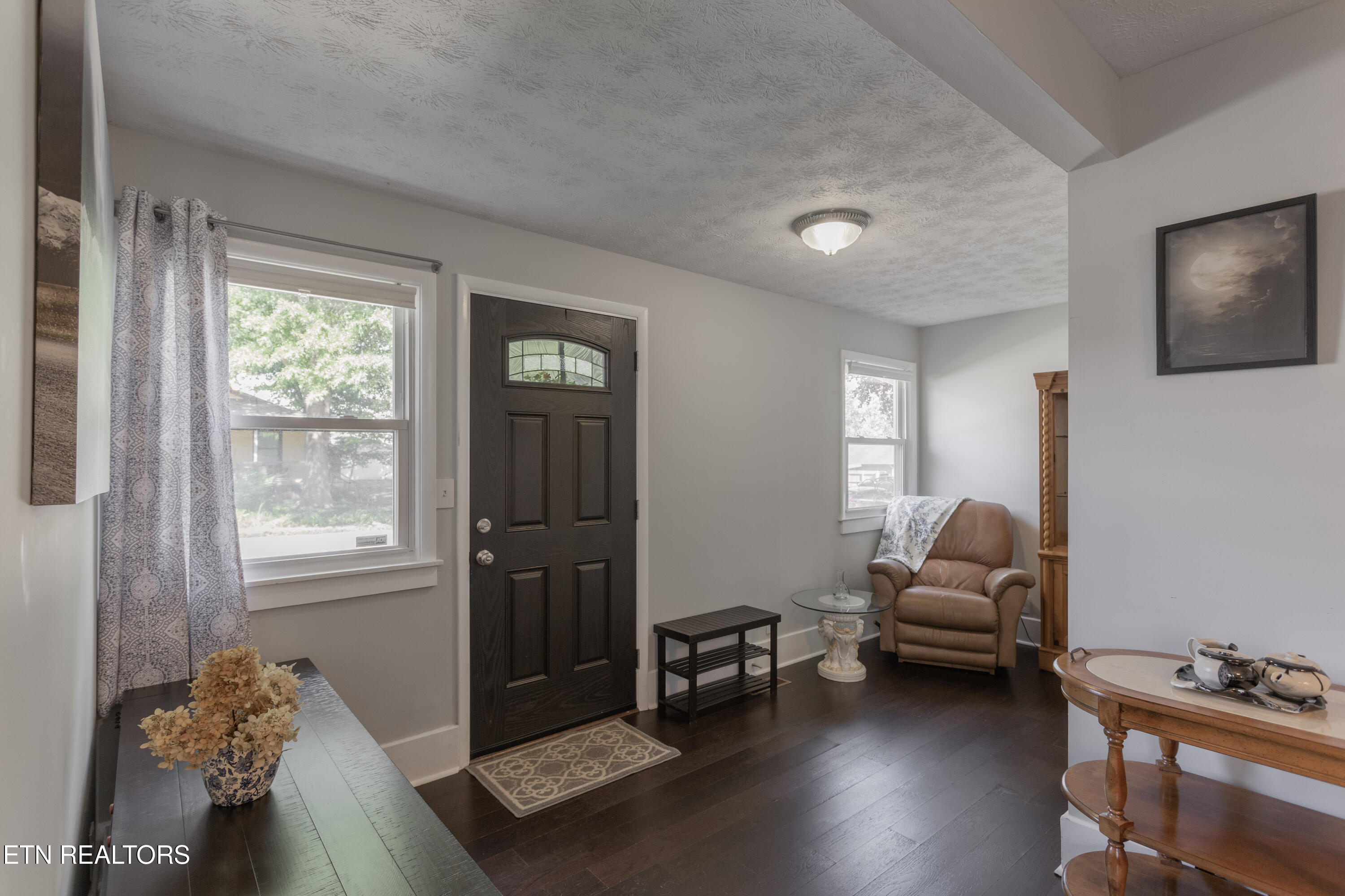 1351 Dalton St