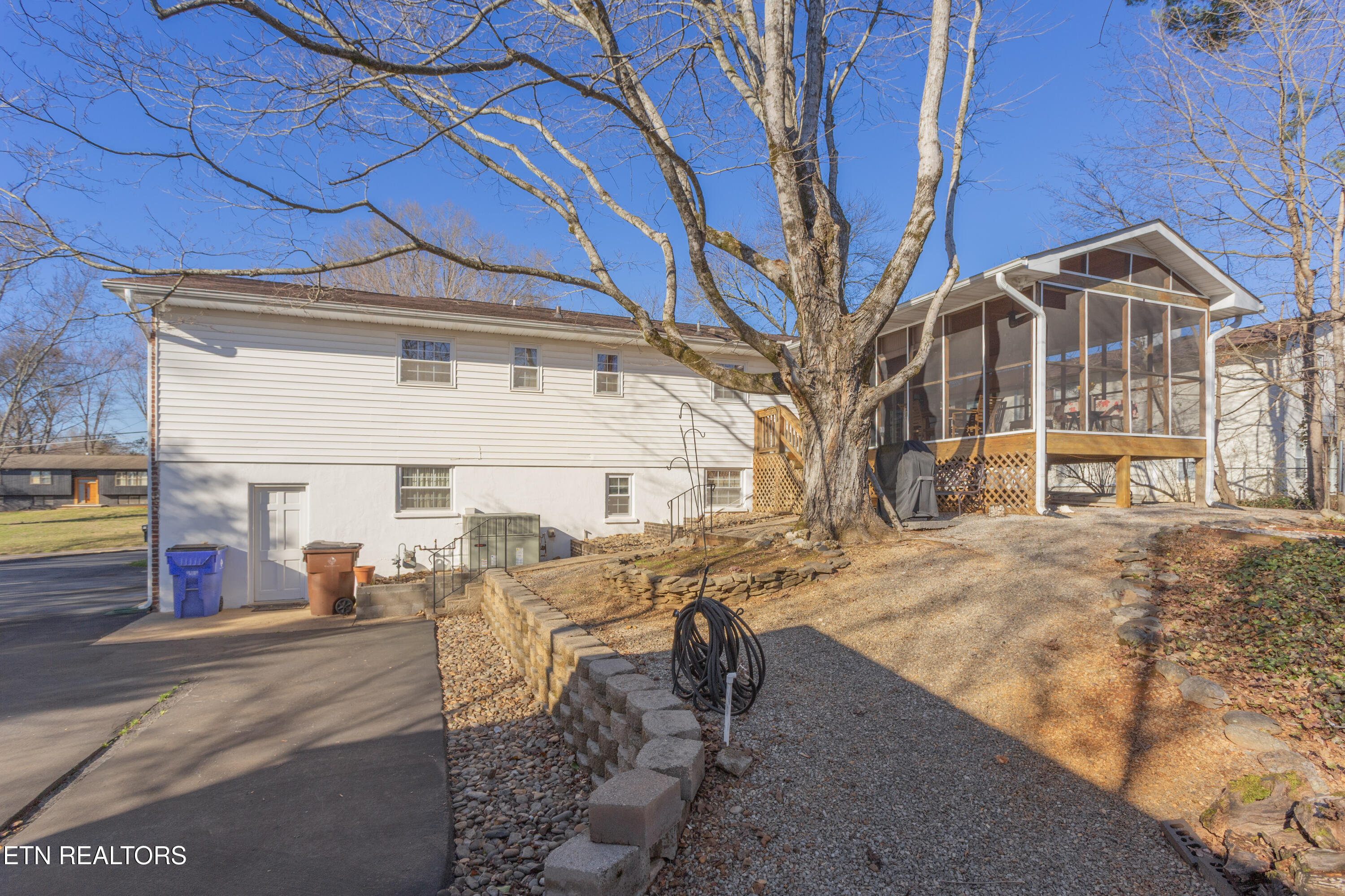 9528 Gulf Park Drive