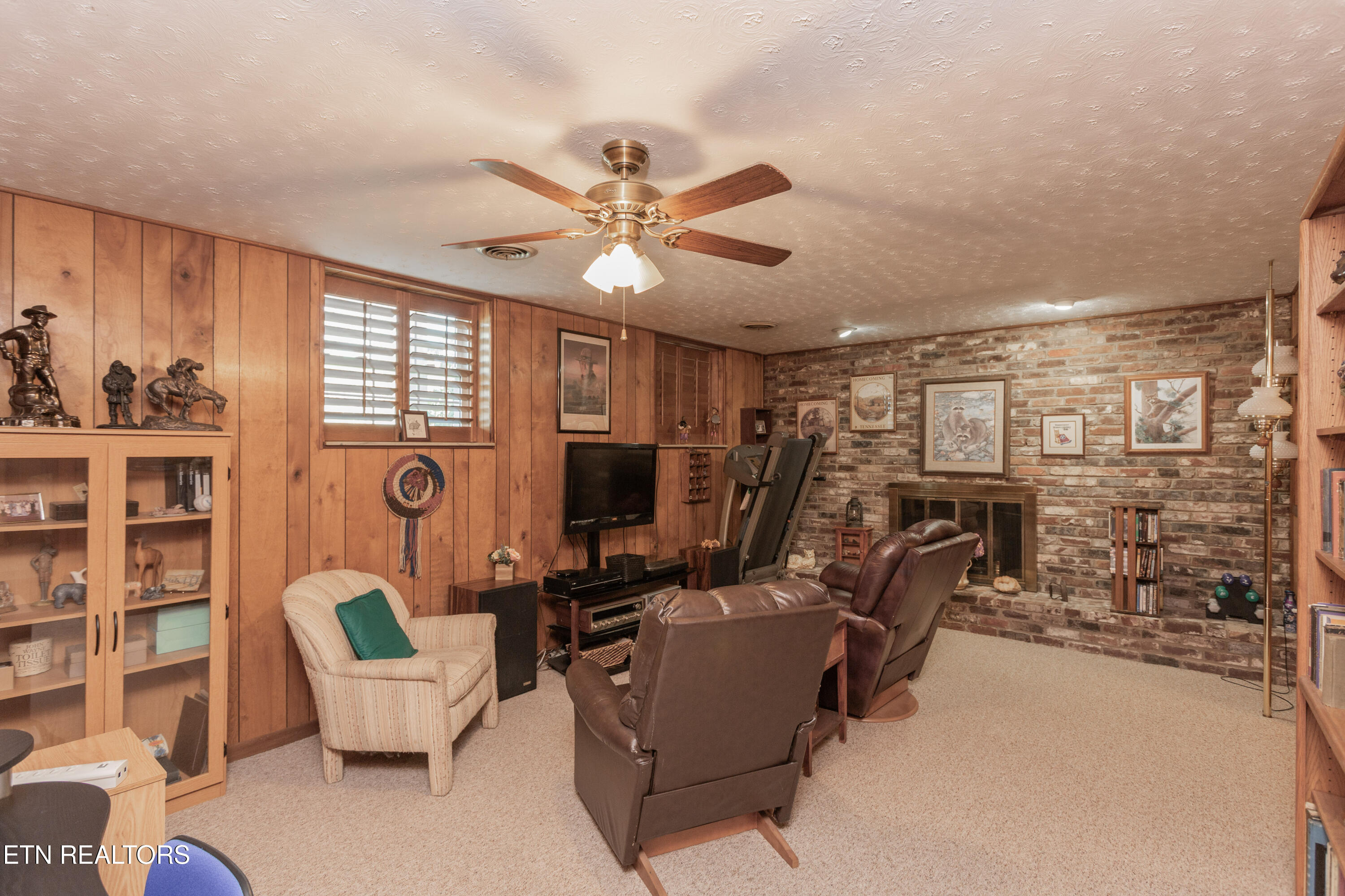 9528 Gulf Park Drive